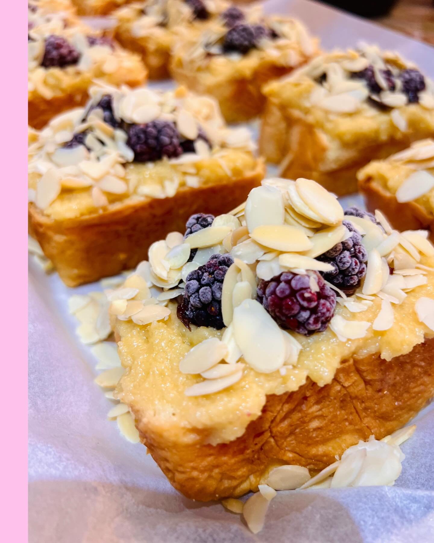 Some NEW bakes hitting the S&Oslash;D shelves this weekend.. 👀 along with your favourites too! New flavours for blondies, brownies, cookies &amp; pastries! We like to mix it uppppp! 🥳🫵🏼🥨 Open Friday-Sunday 11am-4pm 👋🏼✨