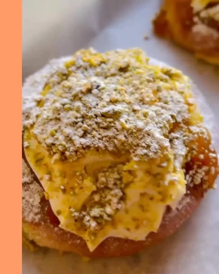 THEY&rsquo;RE BACK 🥳🎉

Back by popular demand&hellip; &amp; sooo glad you folks enjoyed these so much! Super fluffy brioche, custard filling, apricot conserve, thick mascarpone &amp; pistachios on top. Go on then 🌝🌝🌝 Available from this Friday ?