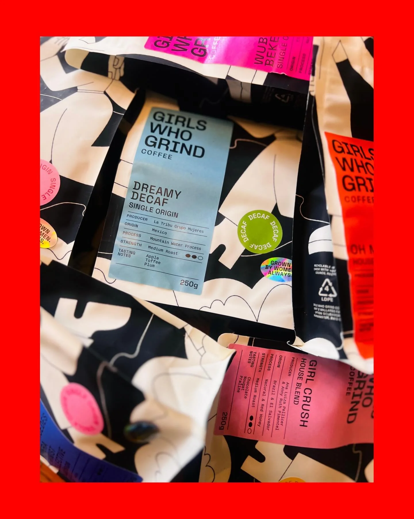 You asked&hellip; we delivered ☁️
DREAMY DECAF is finally here by @girlswhogrindcoffee ☕️🤎

Plus a full restock of all your favourites - wholebean + espresso packs now available! 

GIRL CRUSH on filter this week! 🥨👀

Go stock up before it&rsquo;s 