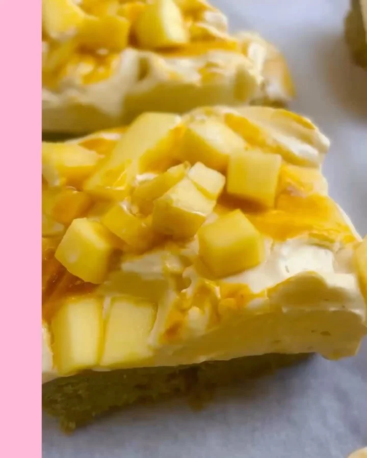 🥭 MATCHA / MANGO lovers&hellip;this one&rsquo;s for you 🫵🏼🫵🏼🫵🏼🫡

Our Mango Matcha Blondies are here for this week only! 🍵✨ Fudgy, chewy, creamy&hellip;sweet mango + earthy matcha - loaded with flavour 🌝 Catch them while you can 💛