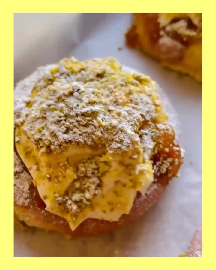Tomorrow is looking DELICIOUS 🌝🌞✨

We&rsquo;re open 11AM&ndash;3:30PM and the Apricot Pistachio Mascarpone Buns are baaaaack 🥳🥳🥳

Soft, sweet, nutty, creamy goodness&hellip; who&rsquo;s grabbing one!? 👀💛 Plus our Matcha Blueberry Cold Foam &am