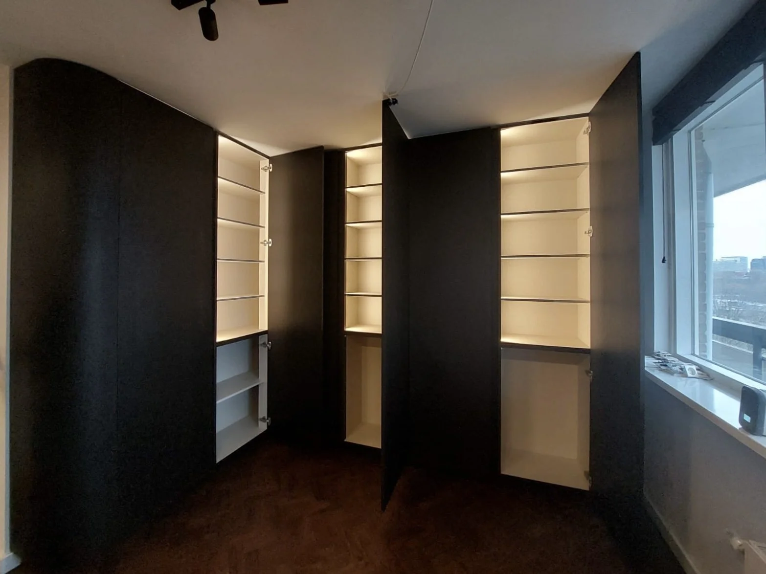 Walk-in closet - Amsterdam