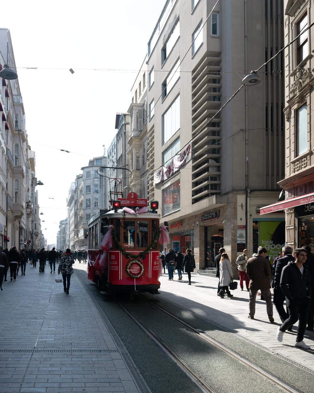 Original photograph before applying the STREET VIBES preset