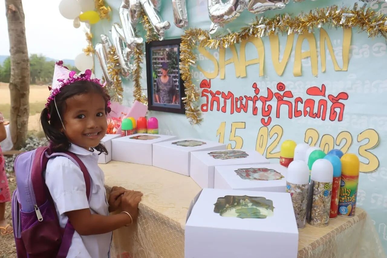 To mark Saavan&rsquo;s 24th birthday on February 15th, the children of Oddom Meachey Primary&nbsp;School in Kampot spent time celebrating this special day. 

They gathered outside to sing happy birthday, play games and enjoy some cake. They have&nbsp