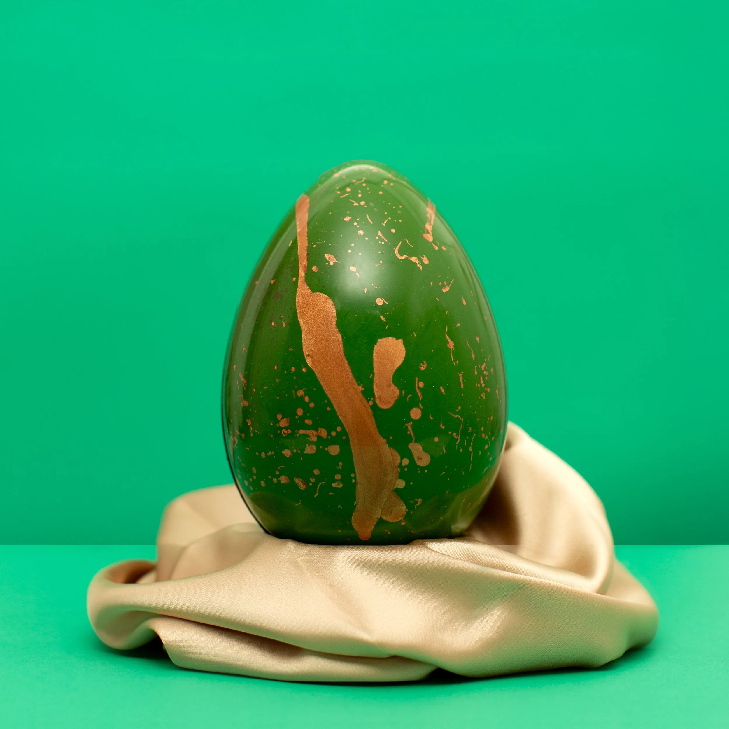 PRE-ORDER: Milk Chocolate and Pistachio Easter Egg
