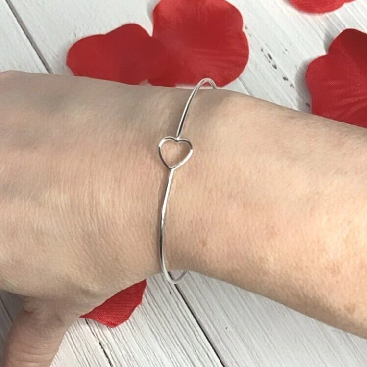 Sterling silver open heart dainty bangle valentines