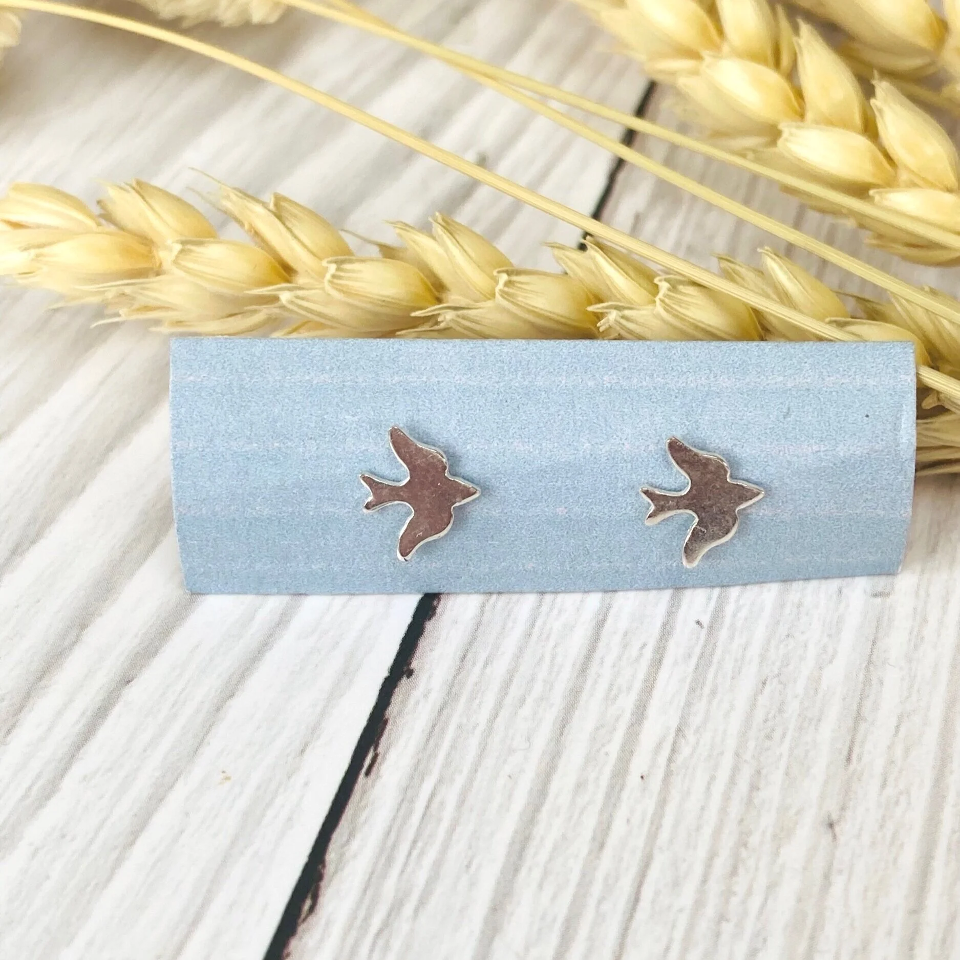 8A134FD6-6968-47E7-8174-CB4EB80F26B9