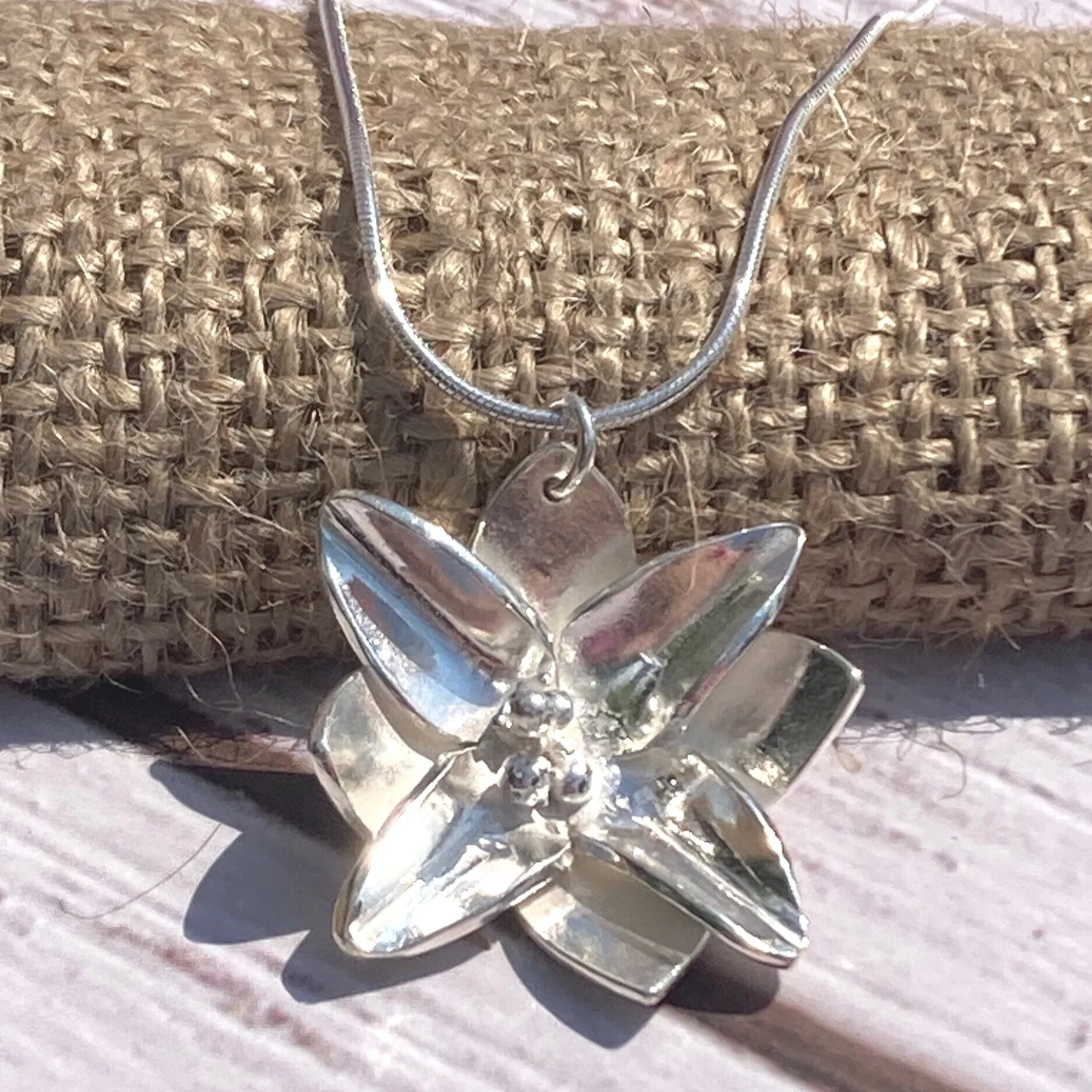 Silver flower necklace Maisy Eve deisgns