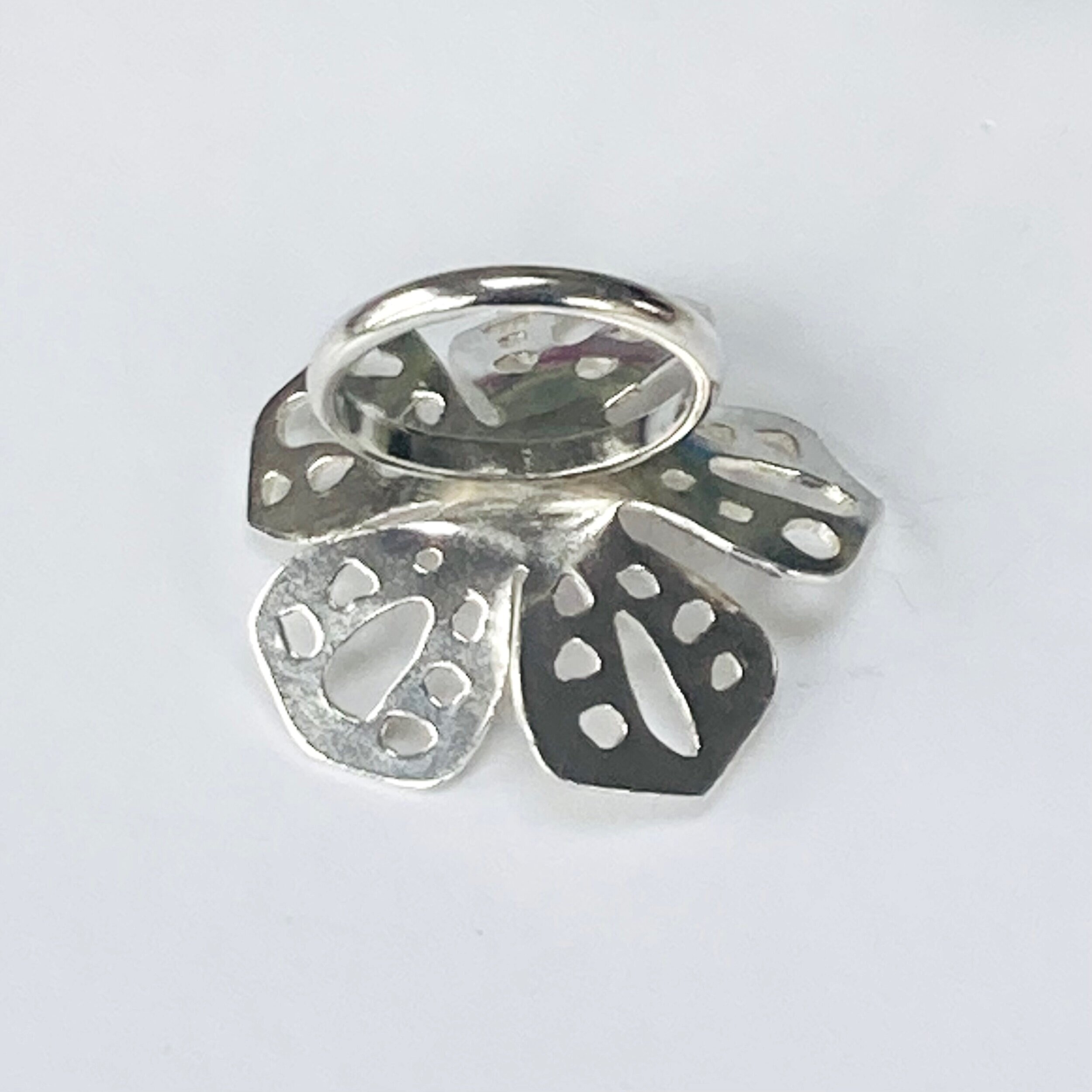 5 petal silver flower ring Maisy Eve designs Dorset jeweller Jurassic coast floral Collection