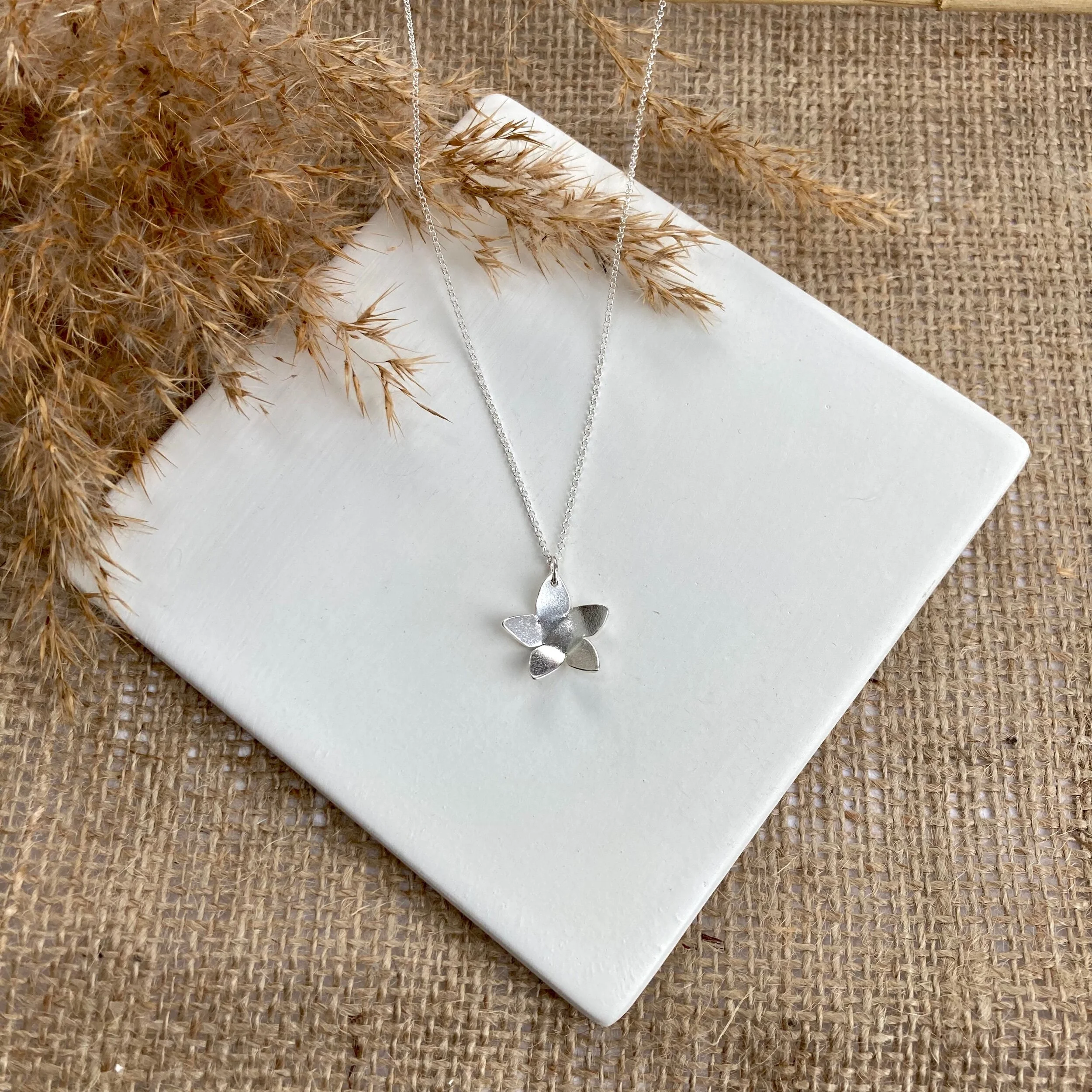 silver handcrafted flower pendant jewellery