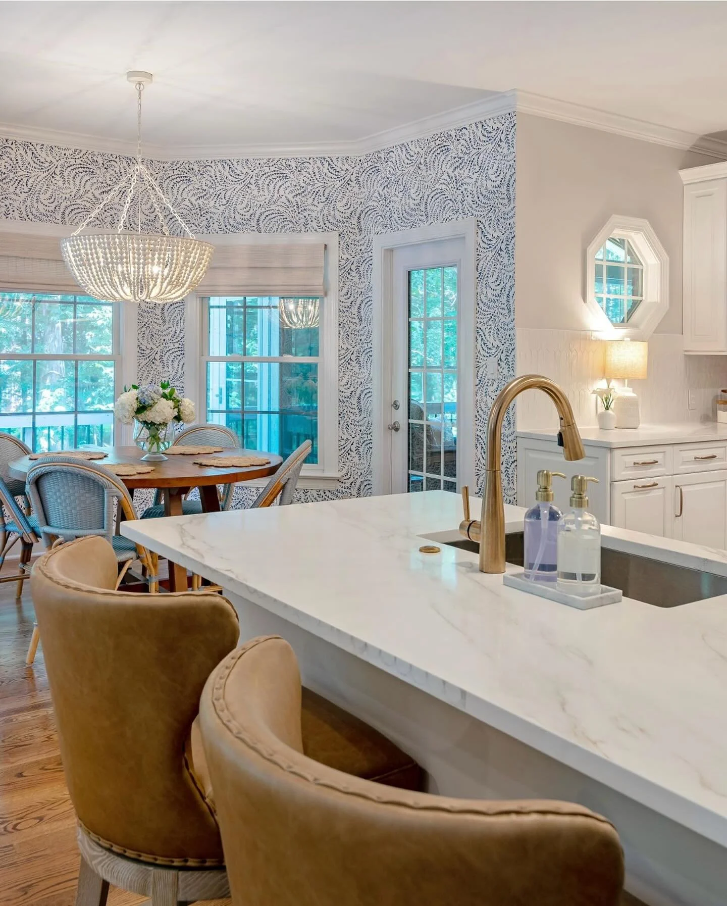 “The magic thing about home is that it feels good to leave, and it feels even better to come back”
-Wendy Wunder
Photos by @lmitch22 
All design by @withfaithanddesign