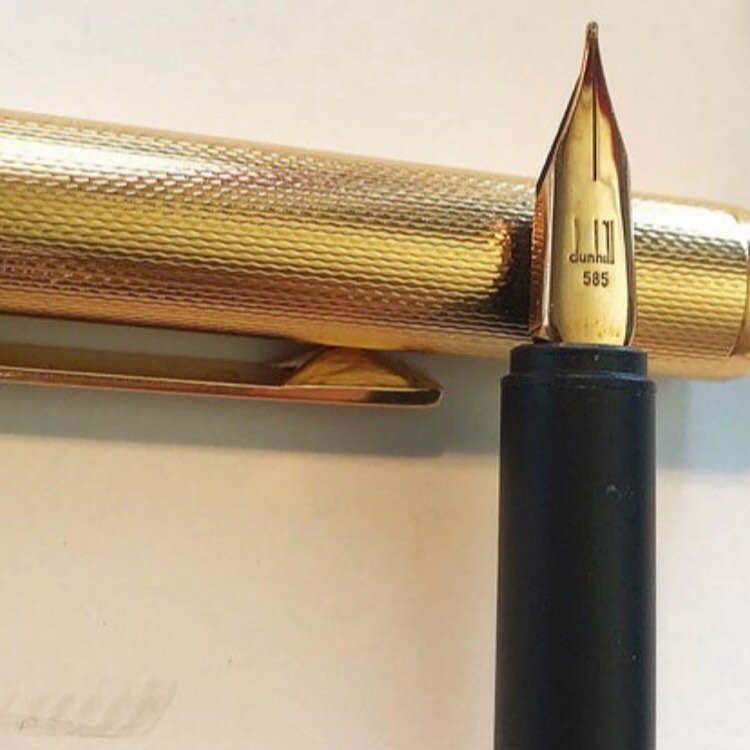 There is something about writing and receiving a hand-written letters. After all patience beautiful words and thoughts await. @dunhill vintage golden plated pen with engraved pattern will be part of the Members club auction in December.