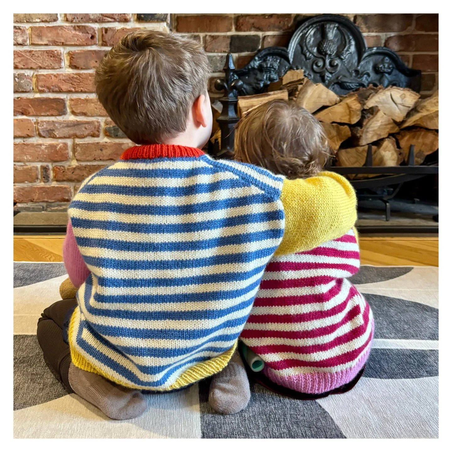 Merry Christmas 🎄

Starting my own little tradition.

Yarn: Double Sunday by @sandnesgarn in various shades

Pattern: Holger Sweater &amp; Holger Cardigan by @petiteknit

Models: My own ❤️