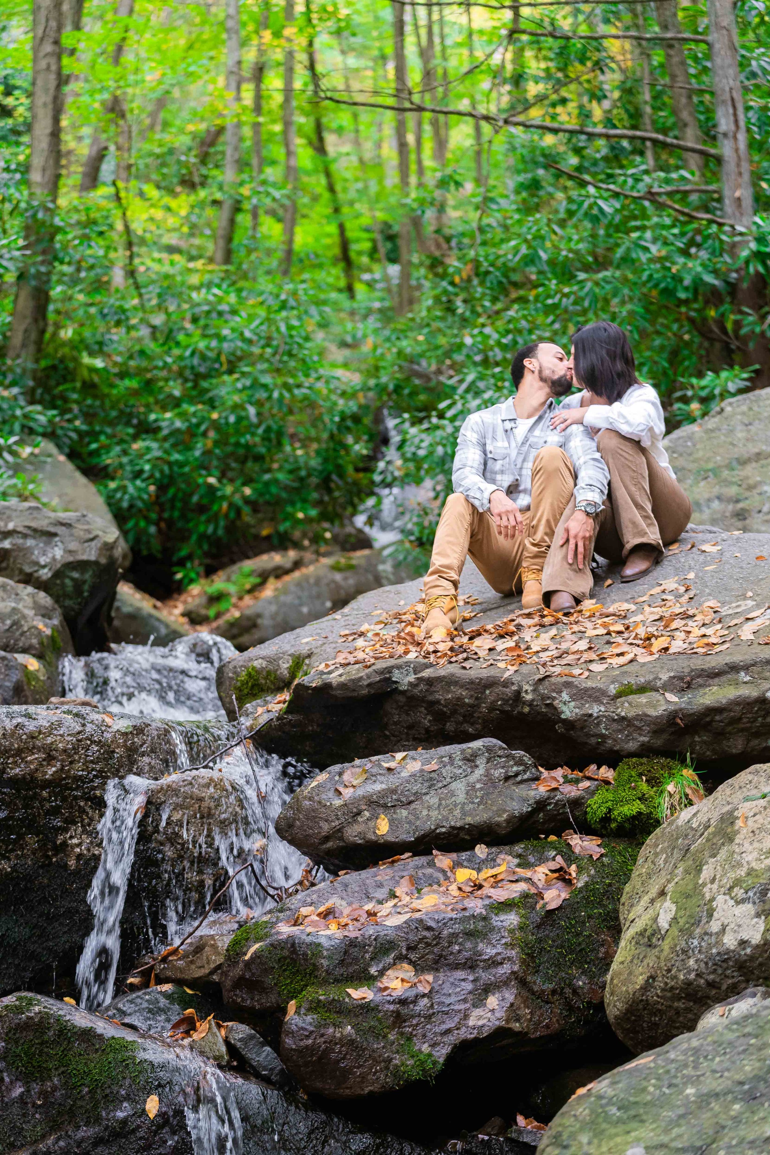 Engagement Photos - ChelbieChris-12.jpg