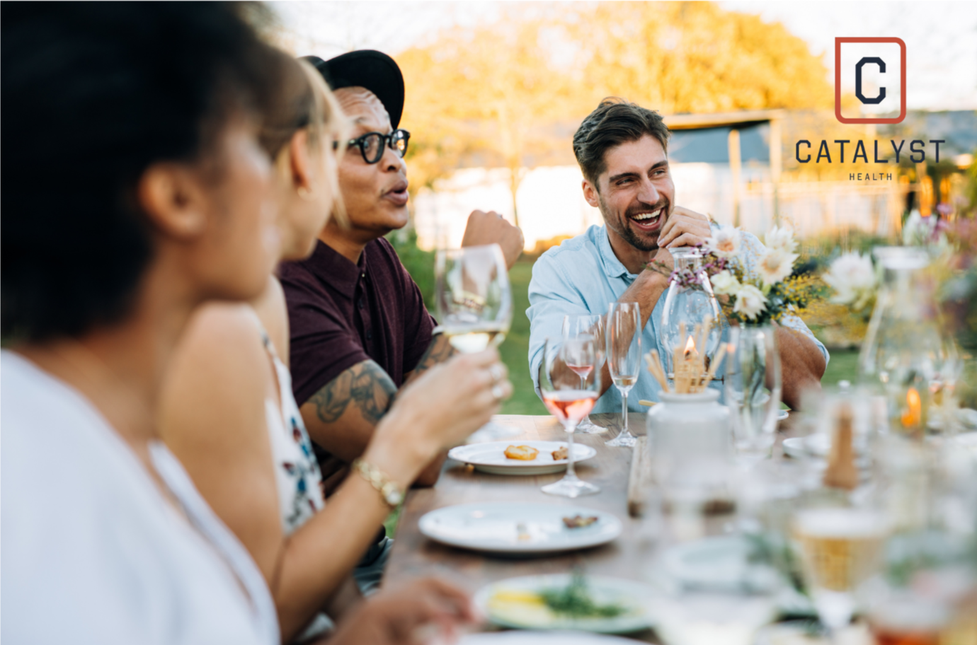Summer Nutrition Tips: How to Stay Healthy While Travelling, Dining Out, and Enjoying Summer