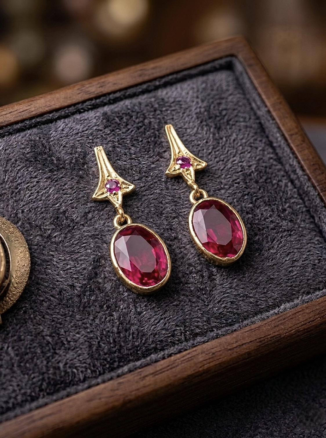ARETES RUBIES  (1976)