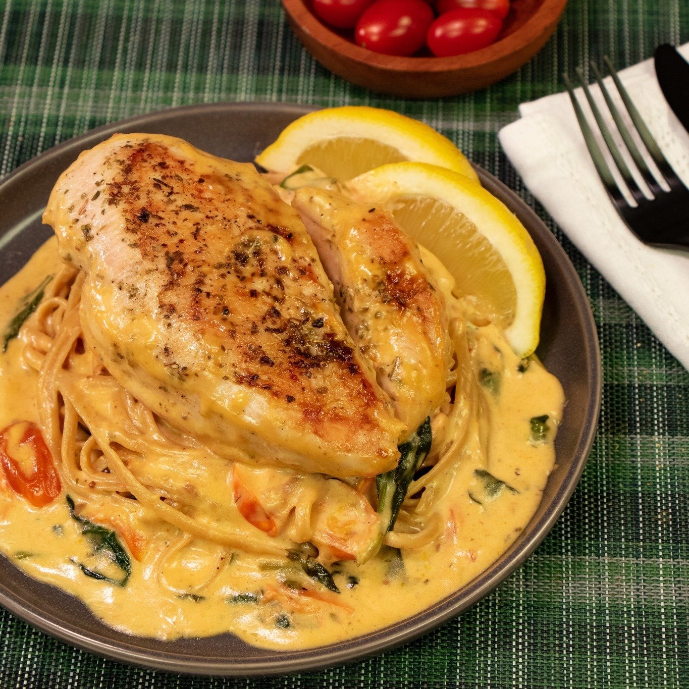 Looking for dinner inspiration? Try our creamy Tuscan chicken pasta recipe tonight! With flavorful halal chicken, cherry tomatoes, and a creamy sauce, it's a meal the whole family will love.

#MidamarHalal #Halal #HalalPasta #PastaRecipe