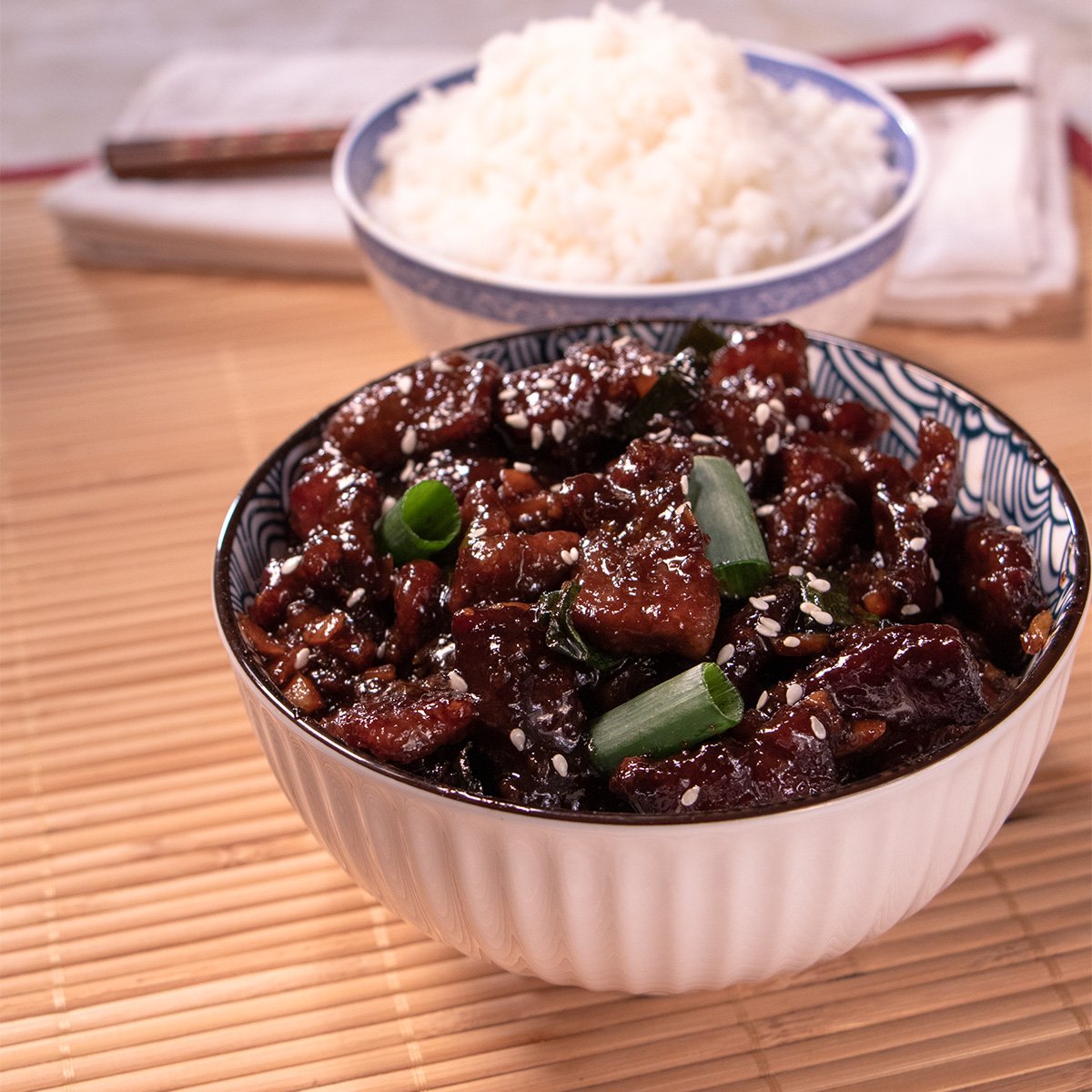 Craving umami flavors? Try our recipe for the best Halal Mongolian beef! Tender strips of beef are coated in a savory-sweet sauce, creating a dish that's perfect for satisfying your takeout cravings at home.

#MidamarHalal #Halal #HalalRecipe #Mongol