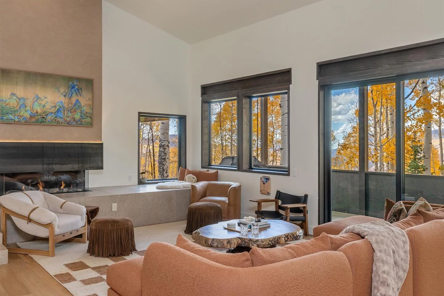 Fall settles in &mdash; soft light, and the quiet art of welcoming. 

Design/Build @thelodginglab 
Photography: Josh Johnson 

📍 Sunset Chalet
#telluride #telluridedesign #mountainmodern