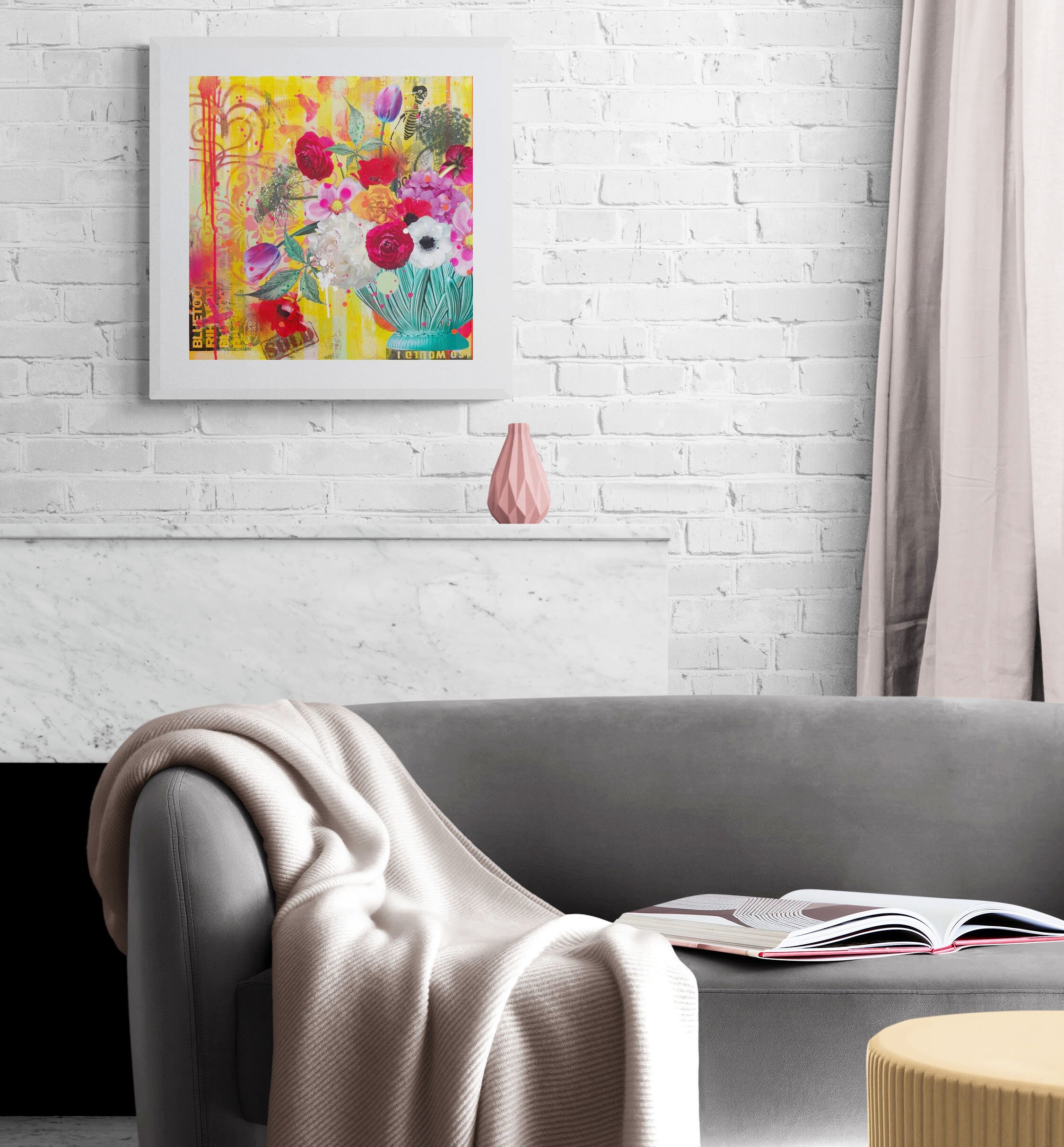 Fancy_living_room_with_fireplace-2.jpg