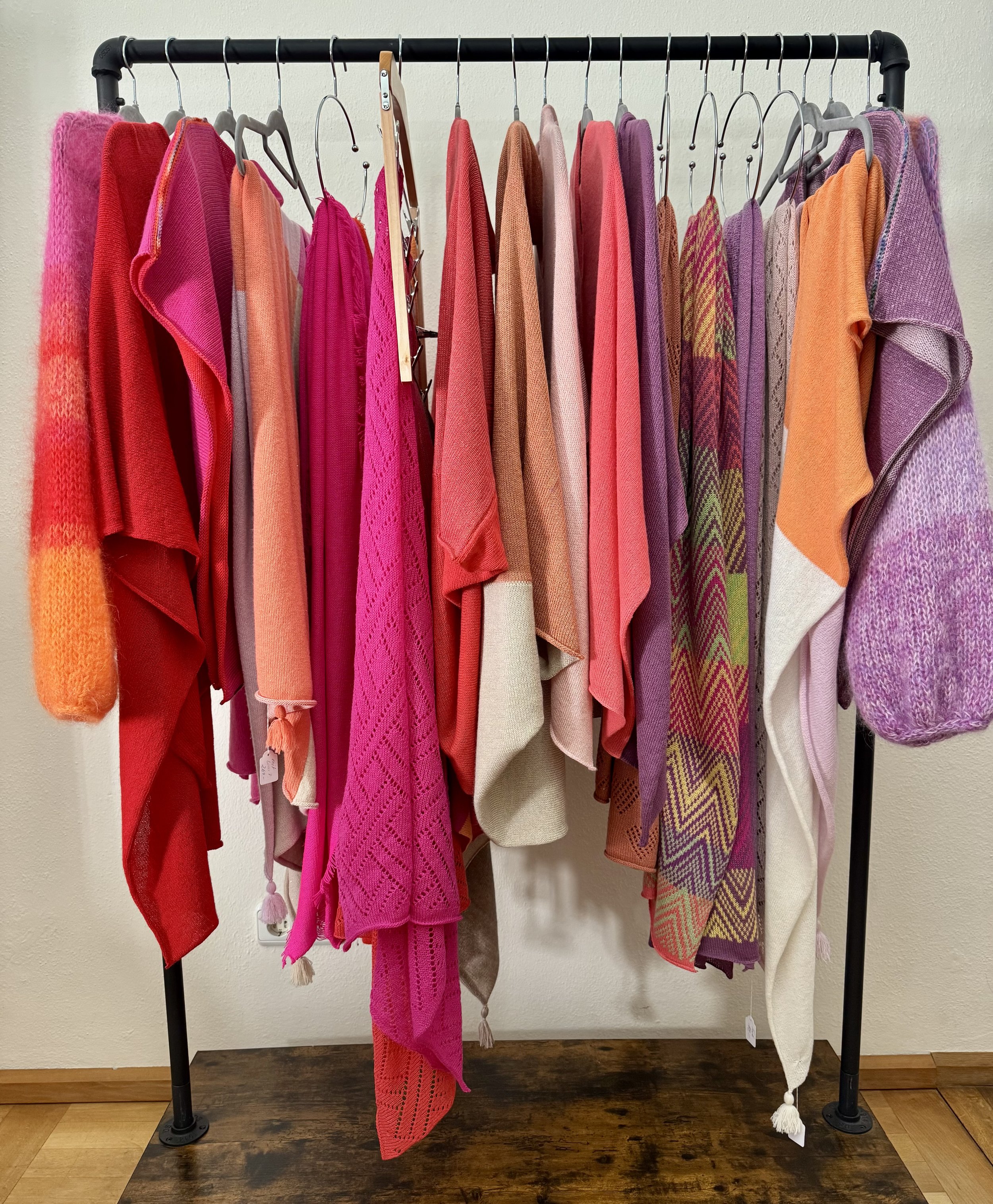 Here comes the ☀️ sun,🎶🎶