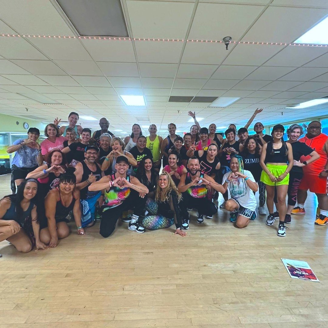 Taos Spa Zumba Instructors Jocelyn, Karen and Nancy attending a Zumba Workshop in Albuquerque. Great fun and friends of a feather!

#taosspa #zumba #fun #dance #friends