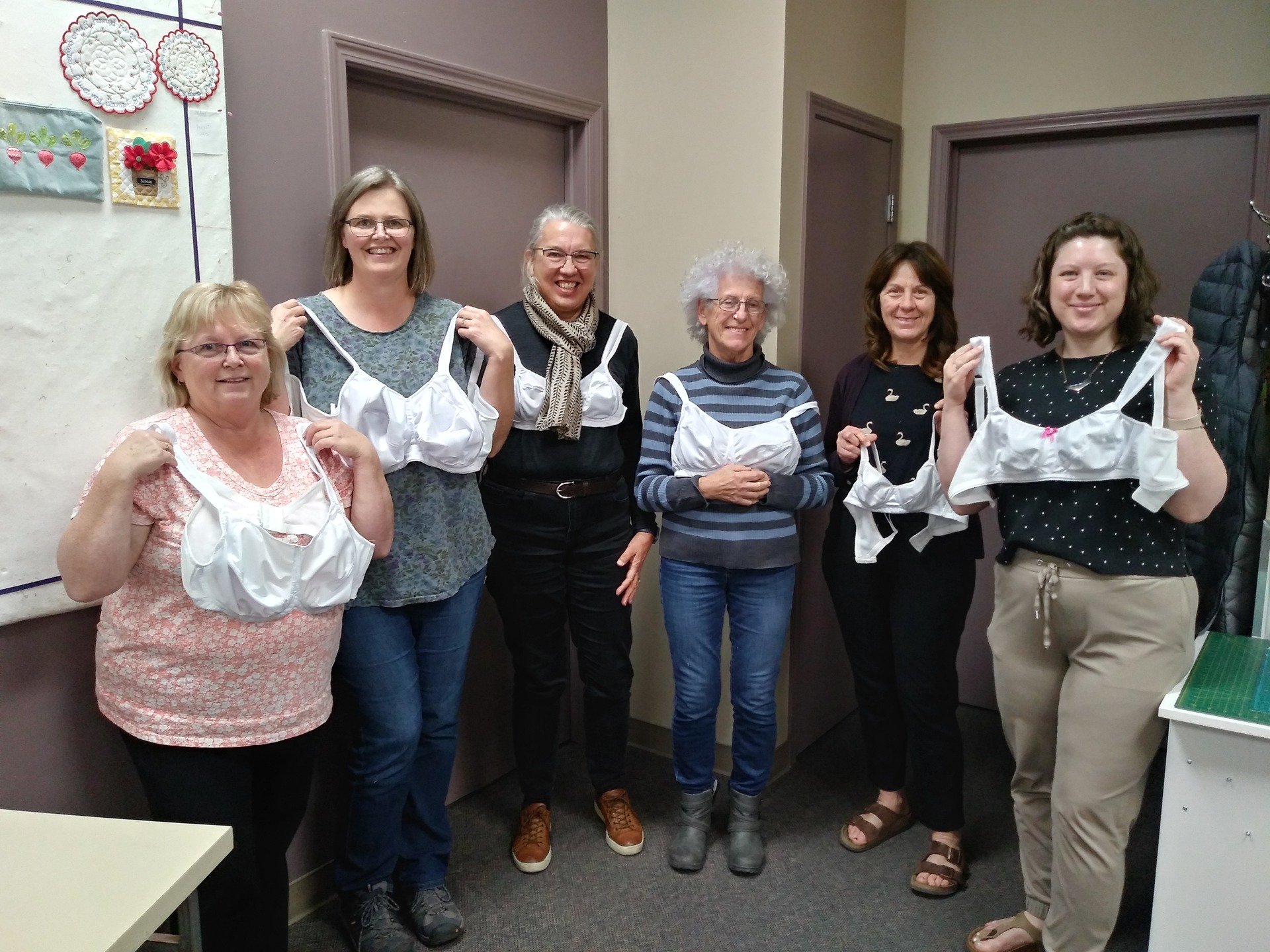 One space remaining in my upcoming workshop at the @reddeersewing Centre. 
Jun 19 to 21. I'd love to have you!