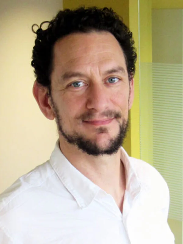 3.55 Equity in Vaccine Distribution, Cancel Culture, and Zero COVID-19 with Dr. Matthew Smith