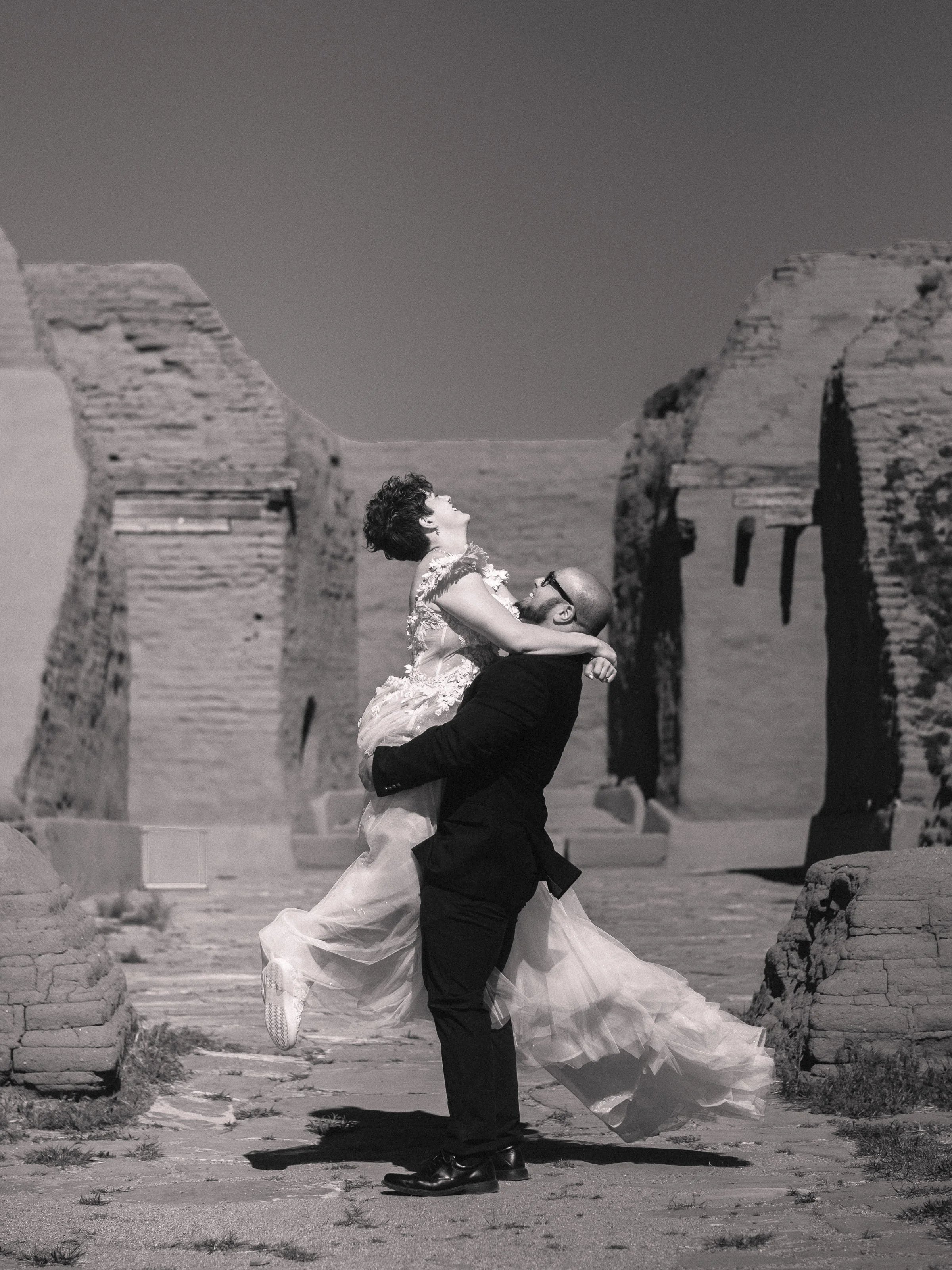 best wedding photographer in Albuquerque, Albuquerque wedding photos, wedding photographer in New Mexico, bride and groom portraits in Albuquerque, dreamy wedding photography in New Mexico, wedding photography for New Mexico couples