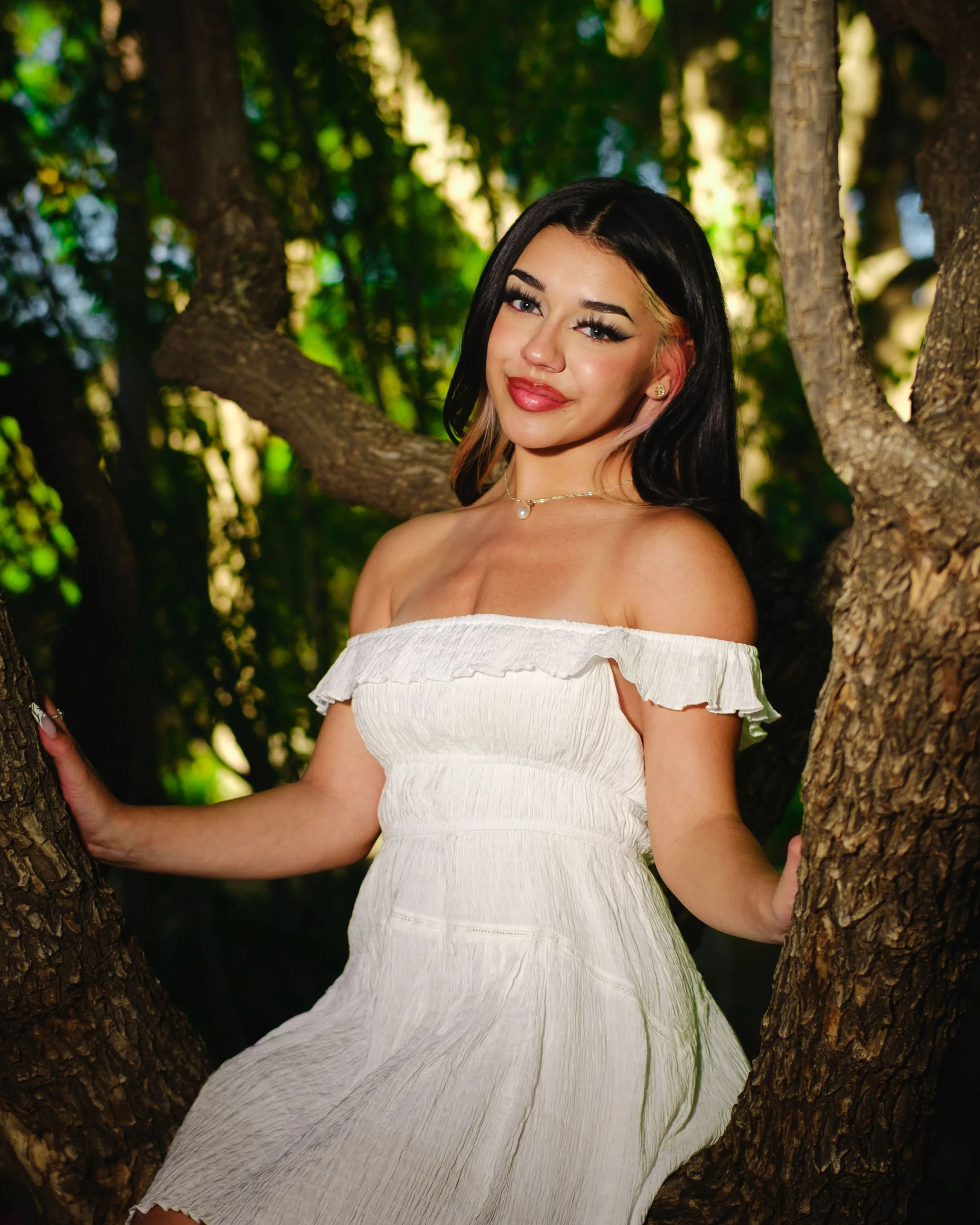 senior photos, Albuquerque photographer, high school senior photography, albuquerque photographer, albuquerque senior photography, cap and gown sessions