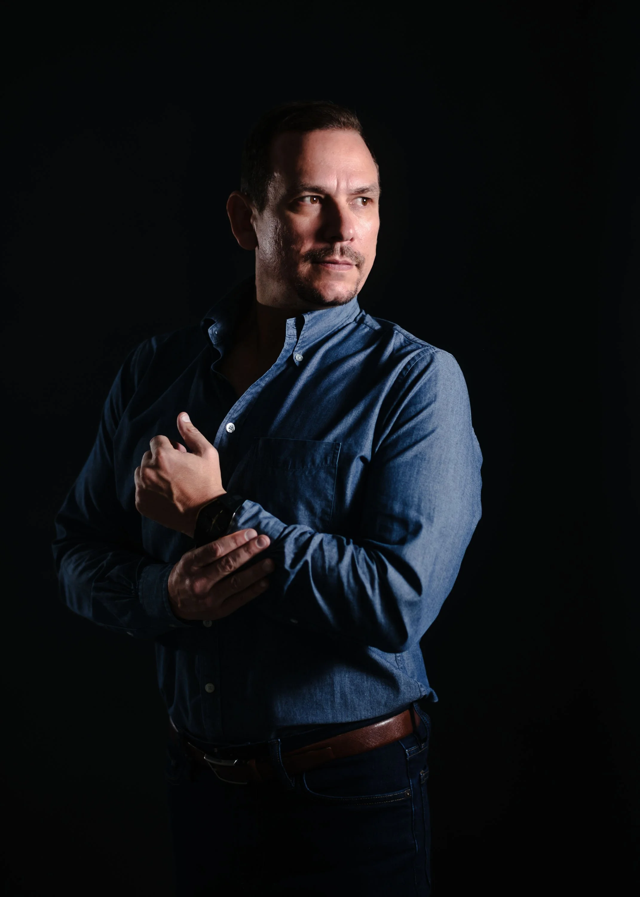 Headshots for men in Albuquerque, Headshot photography in albuquerque, dating profile photography in albuquerque, Best Professional headshots in Albuquerque, Branding headshots in New Mexico