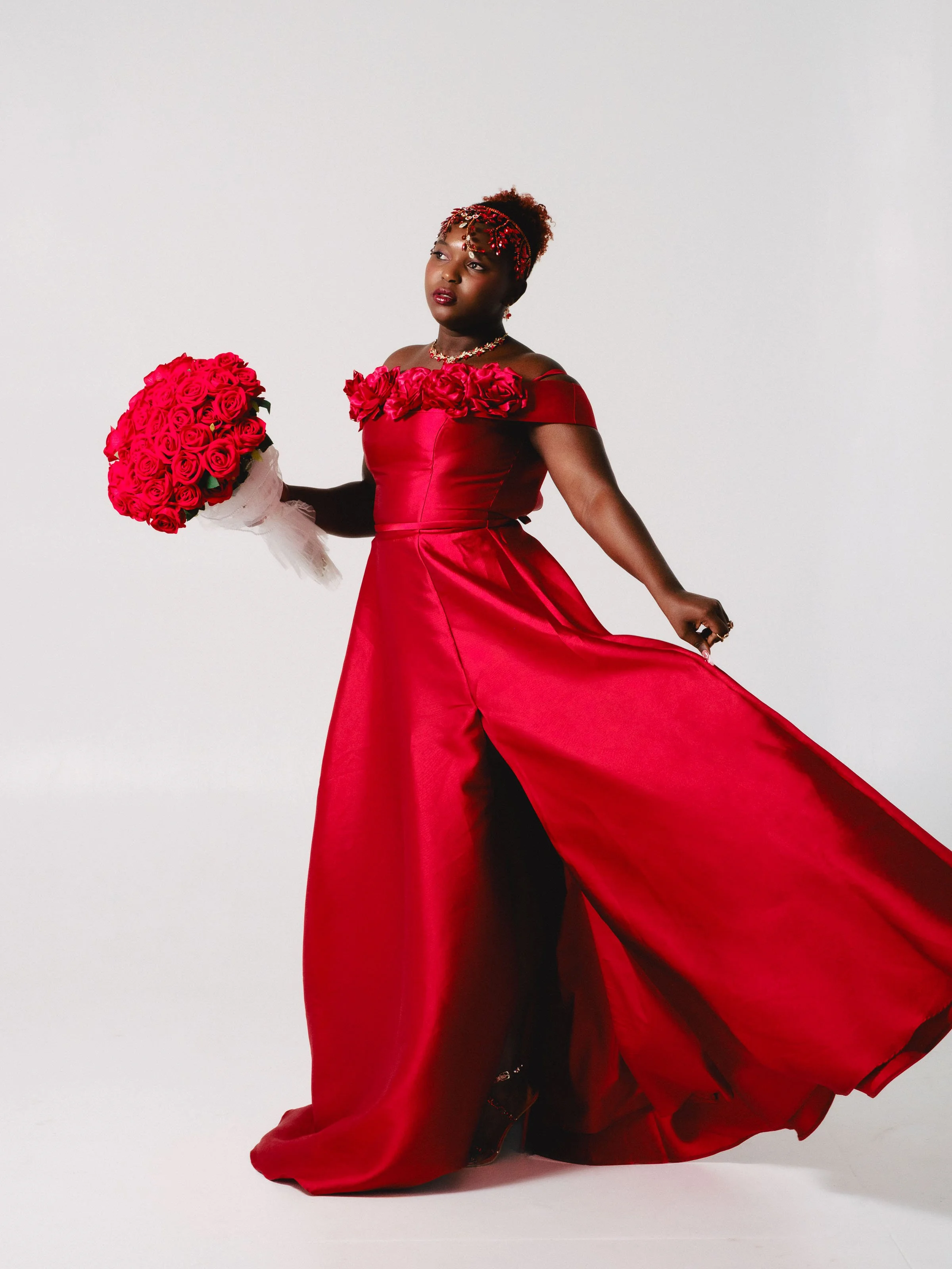 African birthday photoshoot in Albuquerque, Birthday photography for dark skin tones in Albuquerque, Elegant birthday photos in Albuquerque, Luxury studio birthday photography in New Mexico, African dress birthday photoshoot in New Mexico, Glam birth