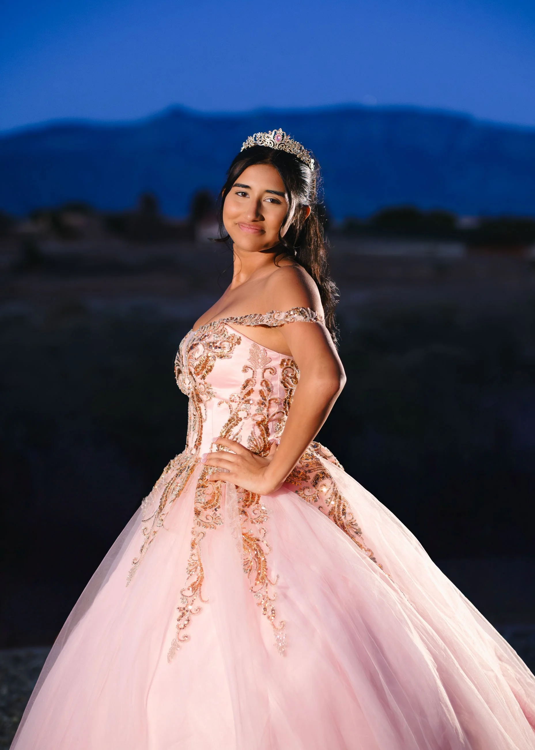 luxury quinceañera photography in Albuquerque, quinceañera photographer in New Mexico, fotografía de quinceañera en Albuquerque, elegant quinceañera portraits in Albuquerque, high end quinceañera photos in New Mexico, quinceañera dresses and portrait