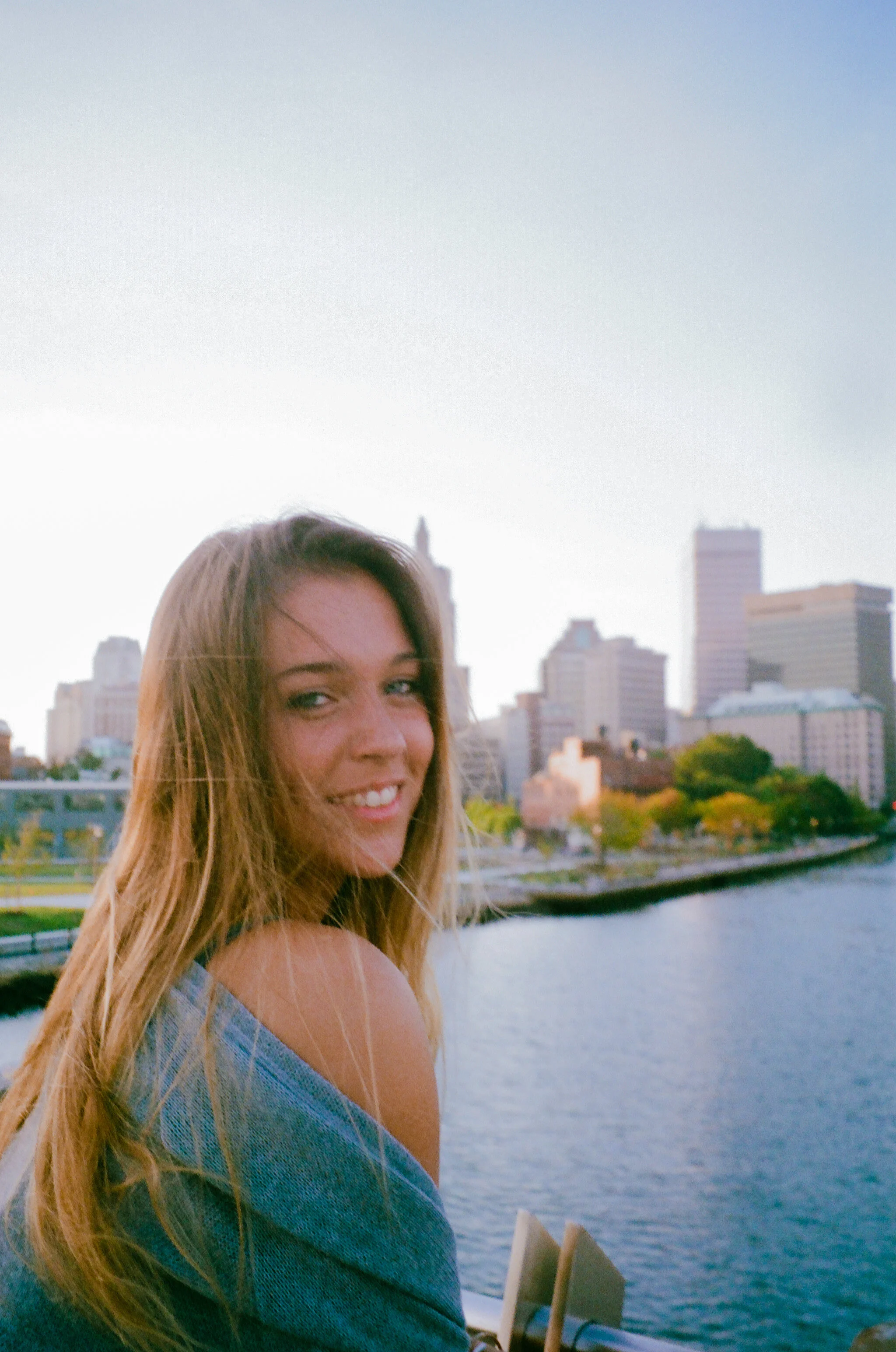 26910014-2.jpg