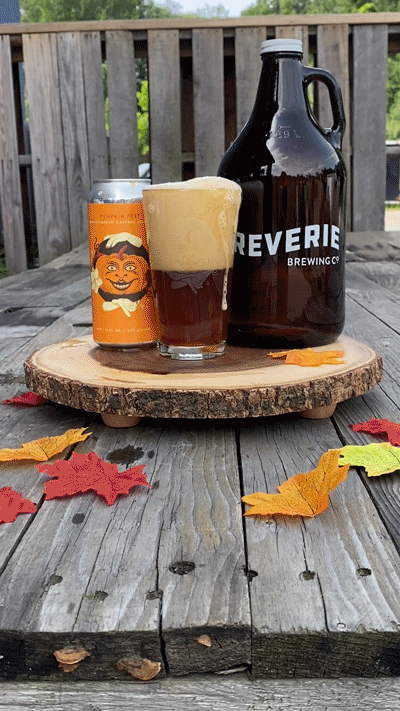 I created this cinemagraph while working as a multimedia designer at LaBonne’s Markets. In collaboration with Reverie Brewing in Newtown, CT we were promoting a pumpkin ale. I used Photoshop to create this animation.