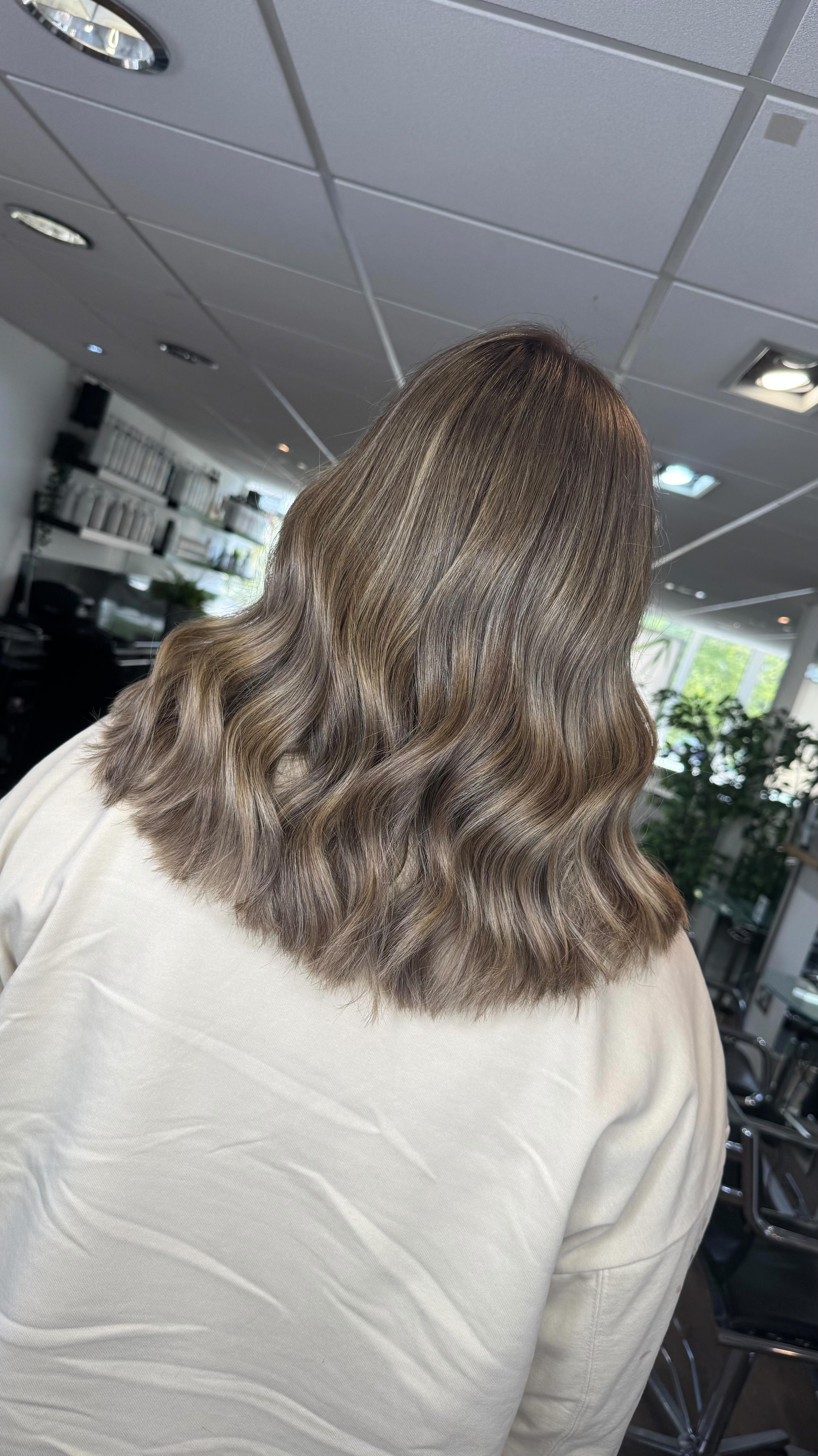 BRONDE GLOW 💫
COLOUR & CUT BY: Tara
SERVICES INCLUDED: Full balayage , Toner , Olaplex , Cut & blow dry
🌿01903 772200
🌿Direct message to book
🌿Online booking via website
www.serenityrustington.co.uk