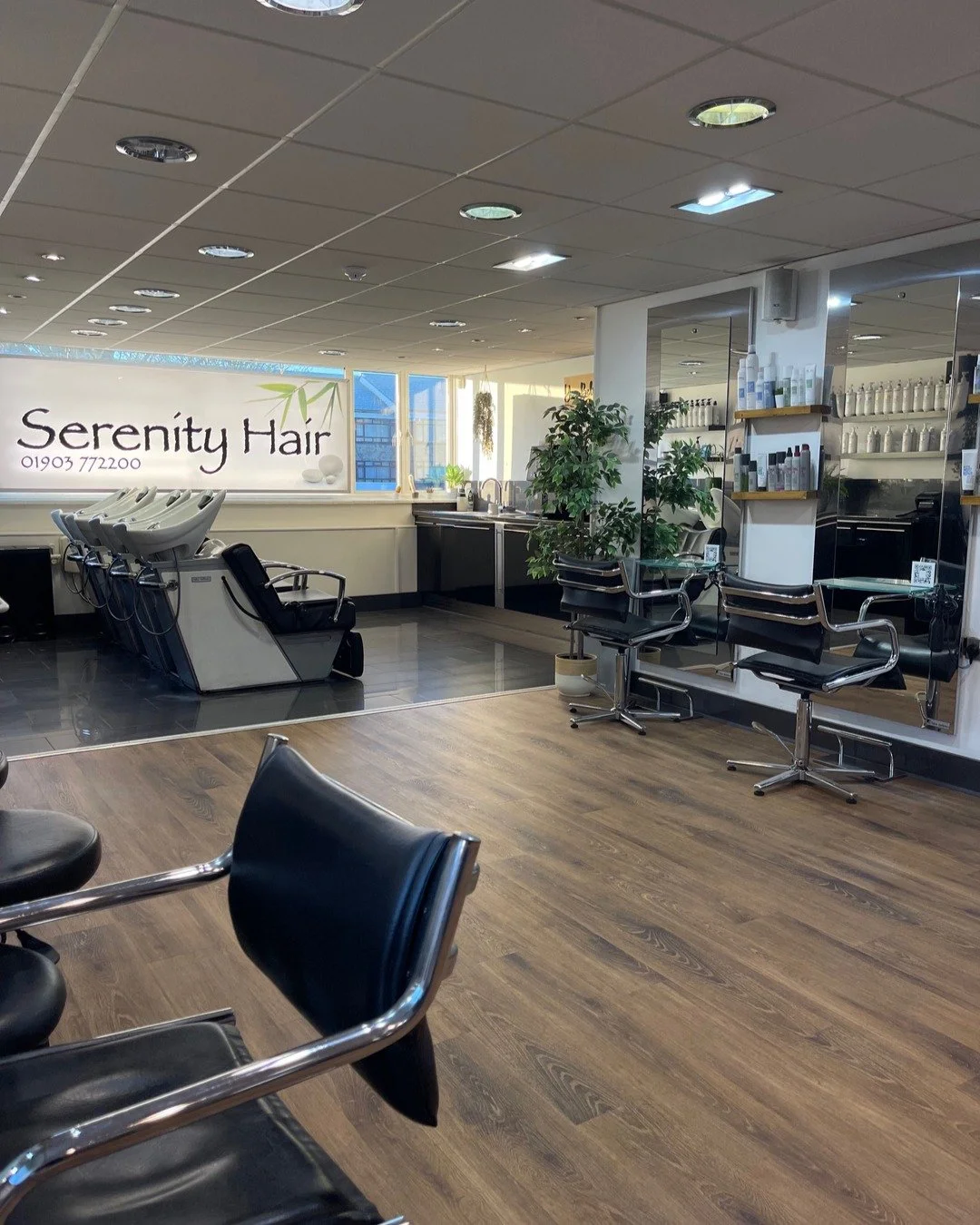 HOW TO PREPARE FOR YOUR APPOINTMENT🌿

A little preparation goes a long way in making your salon visit as smooth and enjoyable as possible. Here&rsquo;s what you can do to ensure the best results for your service:

ARRIVE WITH CLEAN, DRY HAIR&ndash; 