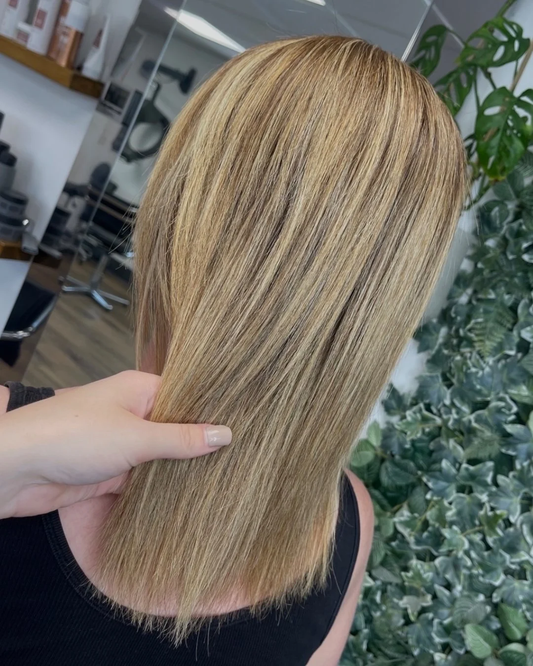 KERATIN SMOOTHING TREATMENT💧

SERVICE BY: Sophie

SERVICES INCLUDED: Keratin treatment.

The Kerasilk Keratin treatment is a professional smoothing service that reduces frizz, softens natural curl, and adds long lasting shine without compromising ha