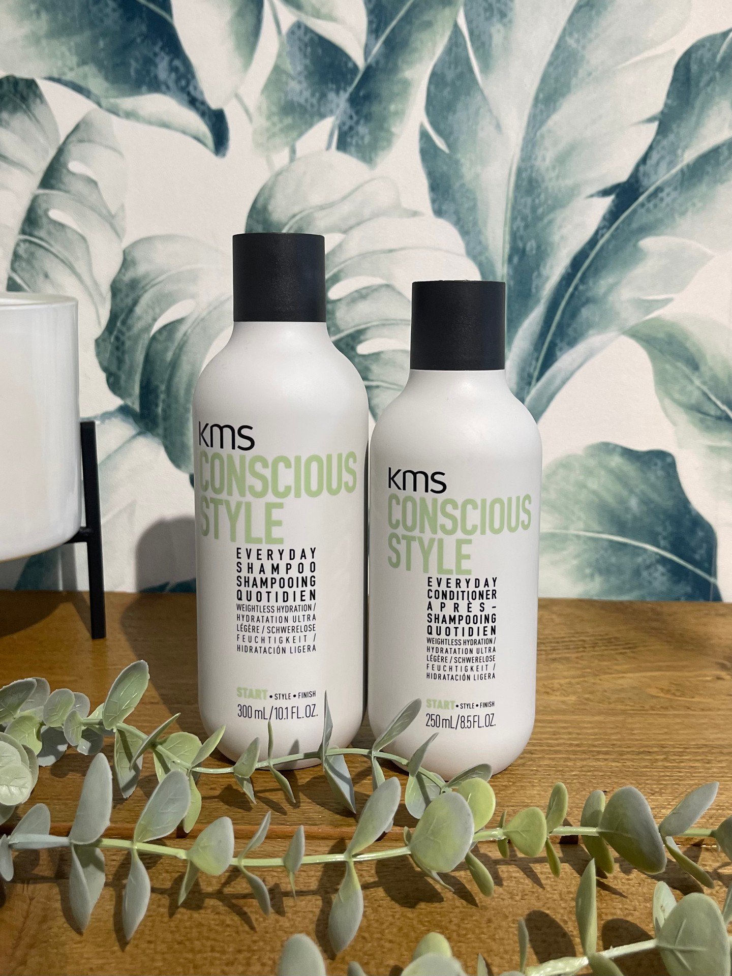 CONSCIOUS STYLE SHAMPOO🌿

Gently cleanses while maintaining the natural balance of hair &amp; scalp.

- 92% of ingredients are of natural origin.
- Gently cleanses and provides weightless hydration.
- Leaves hair with a natural feel and a healthy sh