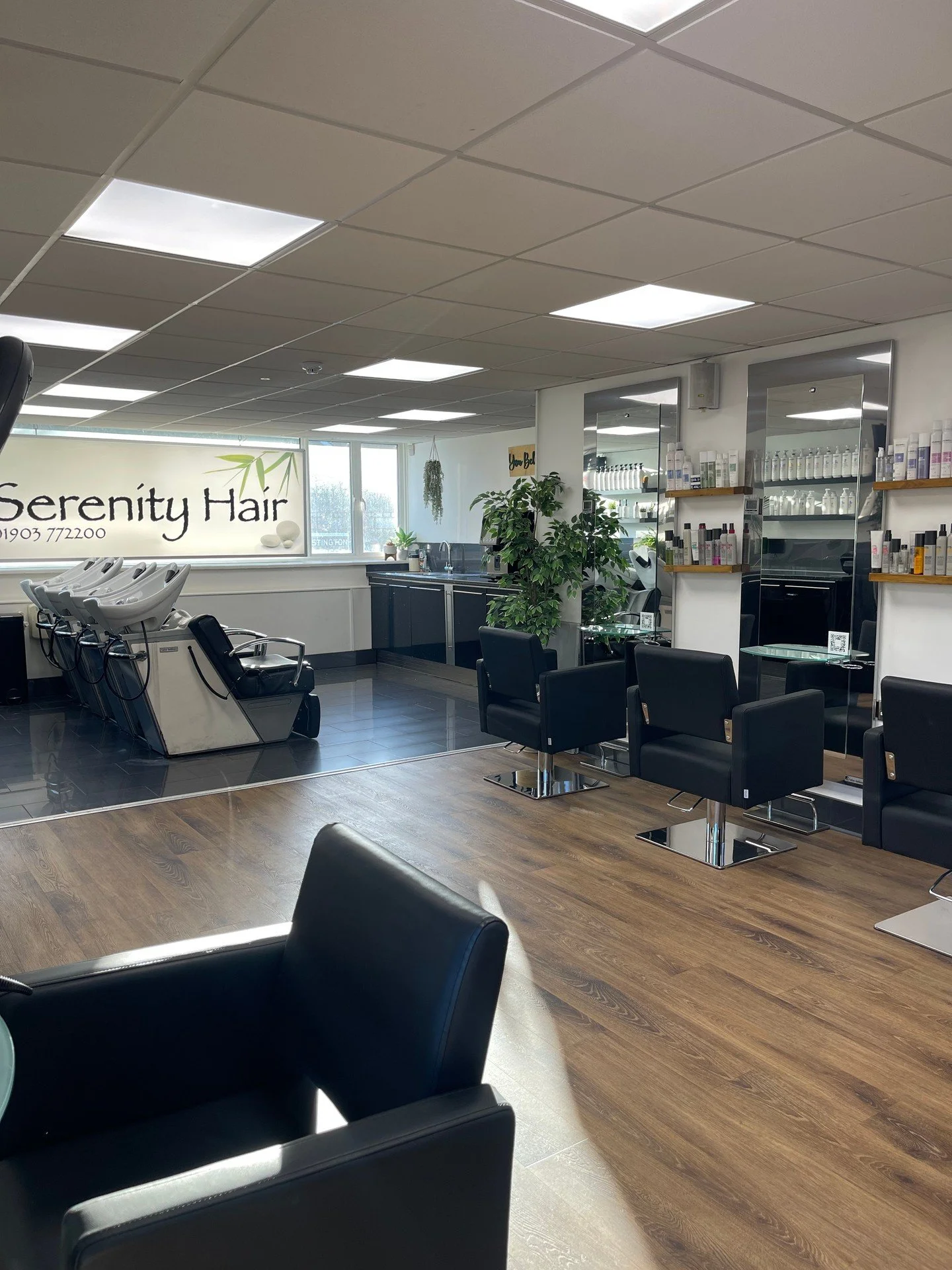 HOW LONG WILL MY COLOUR LAST? ✨

🌿 Semi-permanent colour usually lasts 4&ndash;8 weeks and fades gradually over time, mostly due to washing. Perfect for experimenting with new shades or adding a refresh without the long-term commitment.

🌿 Permanen