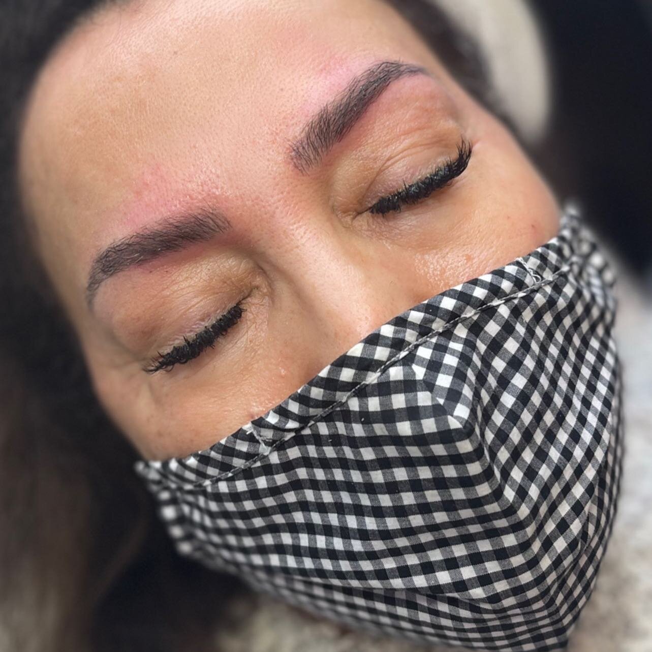 #microblading. 

These are healed eyebrows and they healed to a soft brown. Super natural and my client doesn&rsquo;t need to fill in her eyebrows anymore! 

Thank you Gloria for travelling from Terrace and trusting me with your eyebrows! ❤️

#fluffy