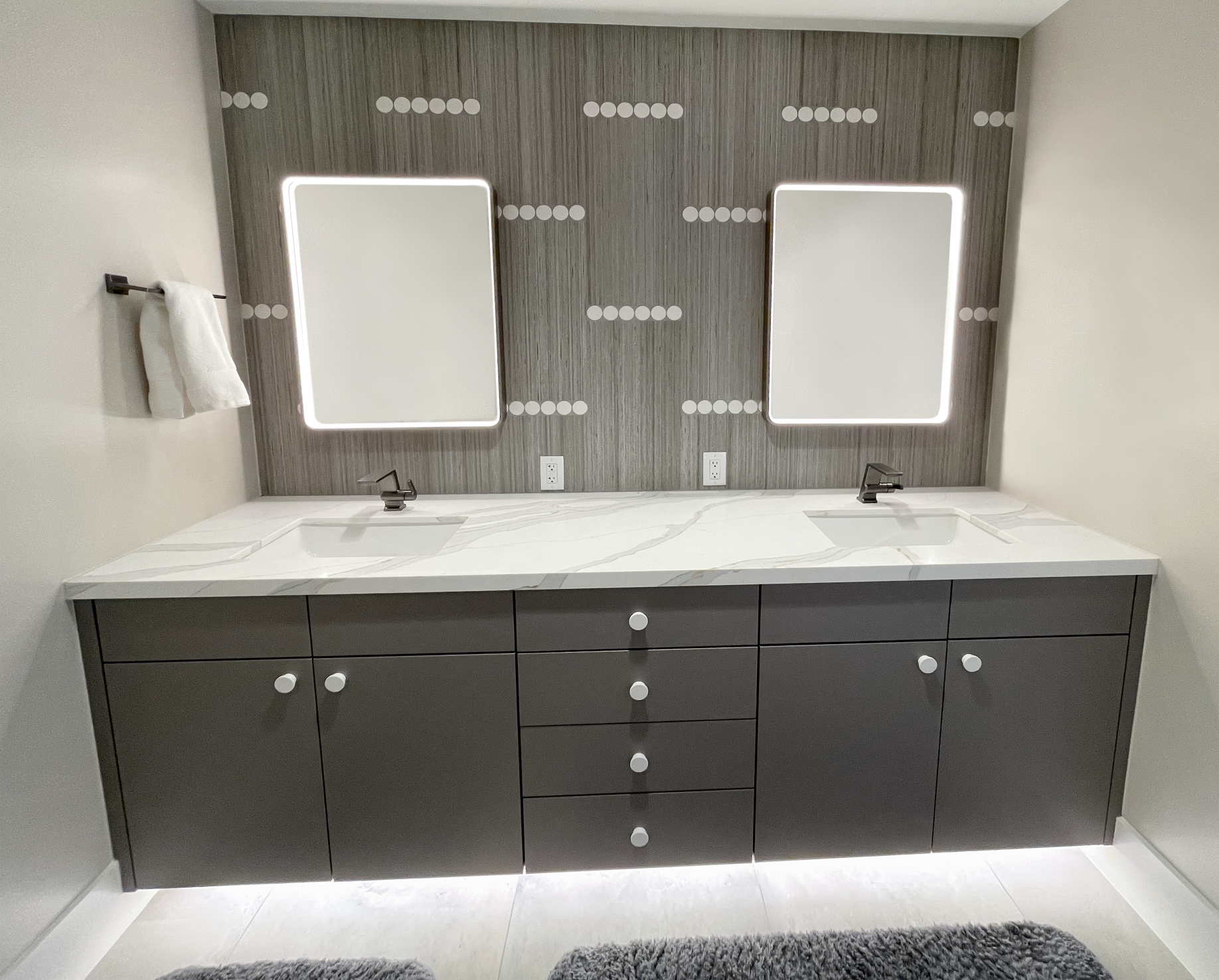 Hall Bath Vanity@0.5x.png
