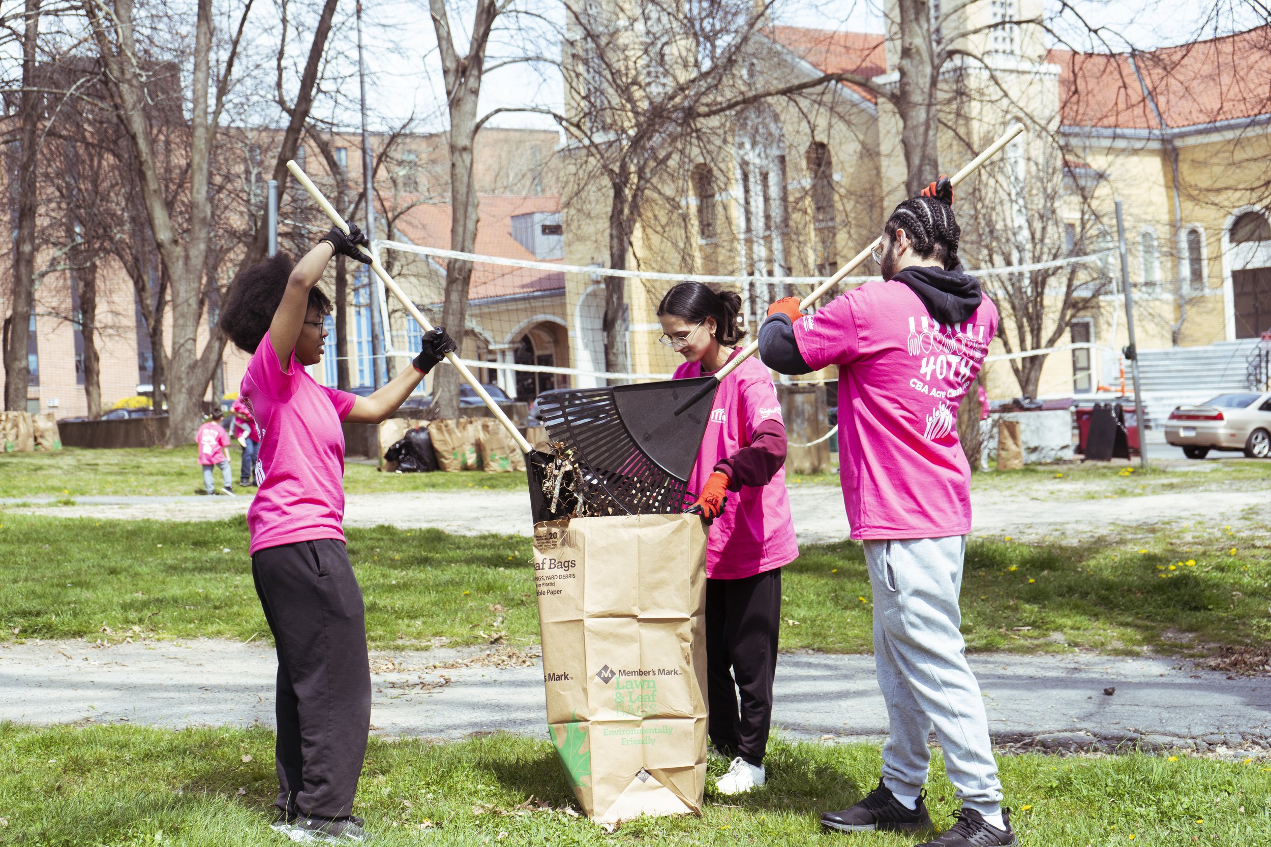 Kim-Sarah I-CBA-40thCleanUp-31.jpg