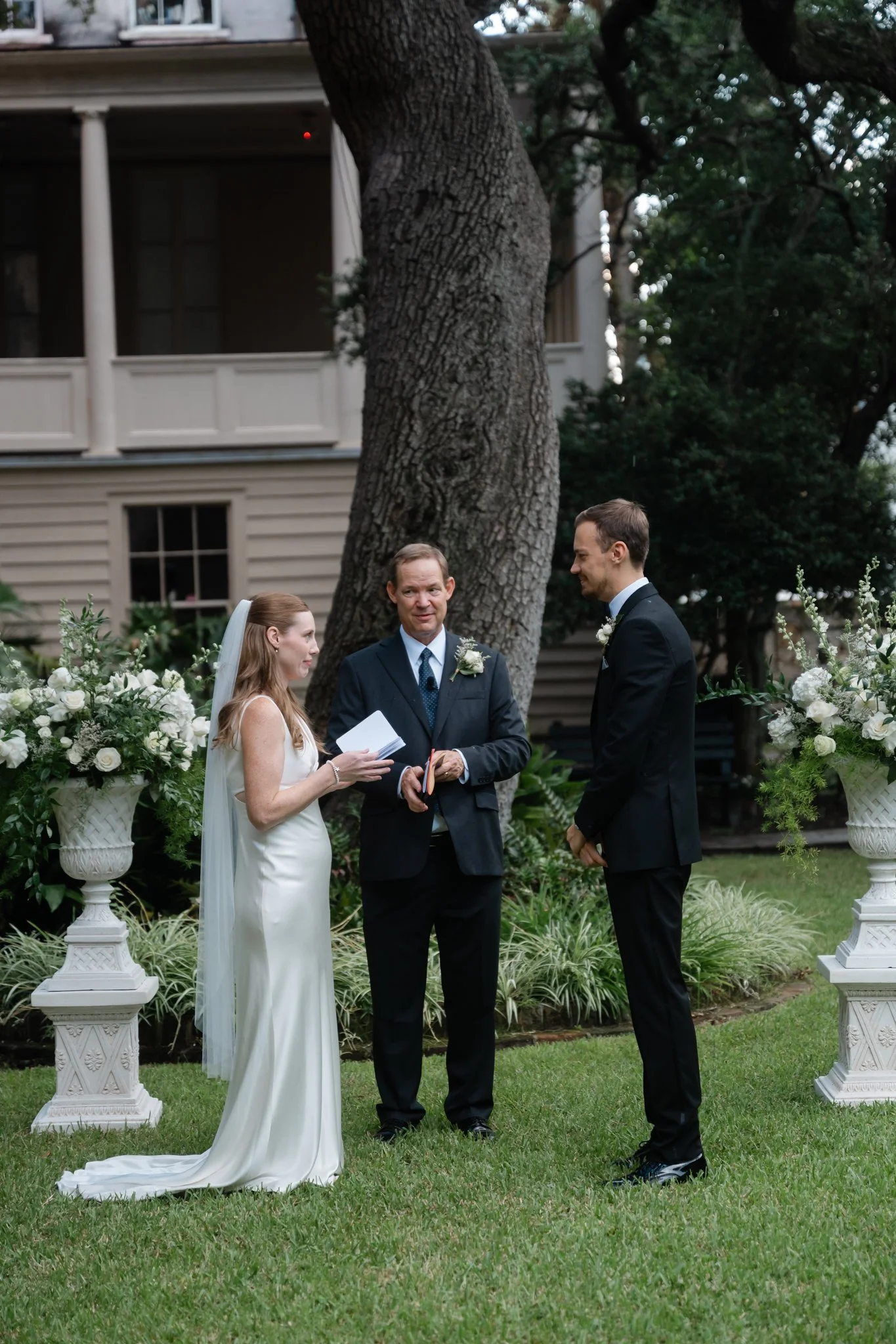 charlestoneditorialweddingphotographer-36.jpg