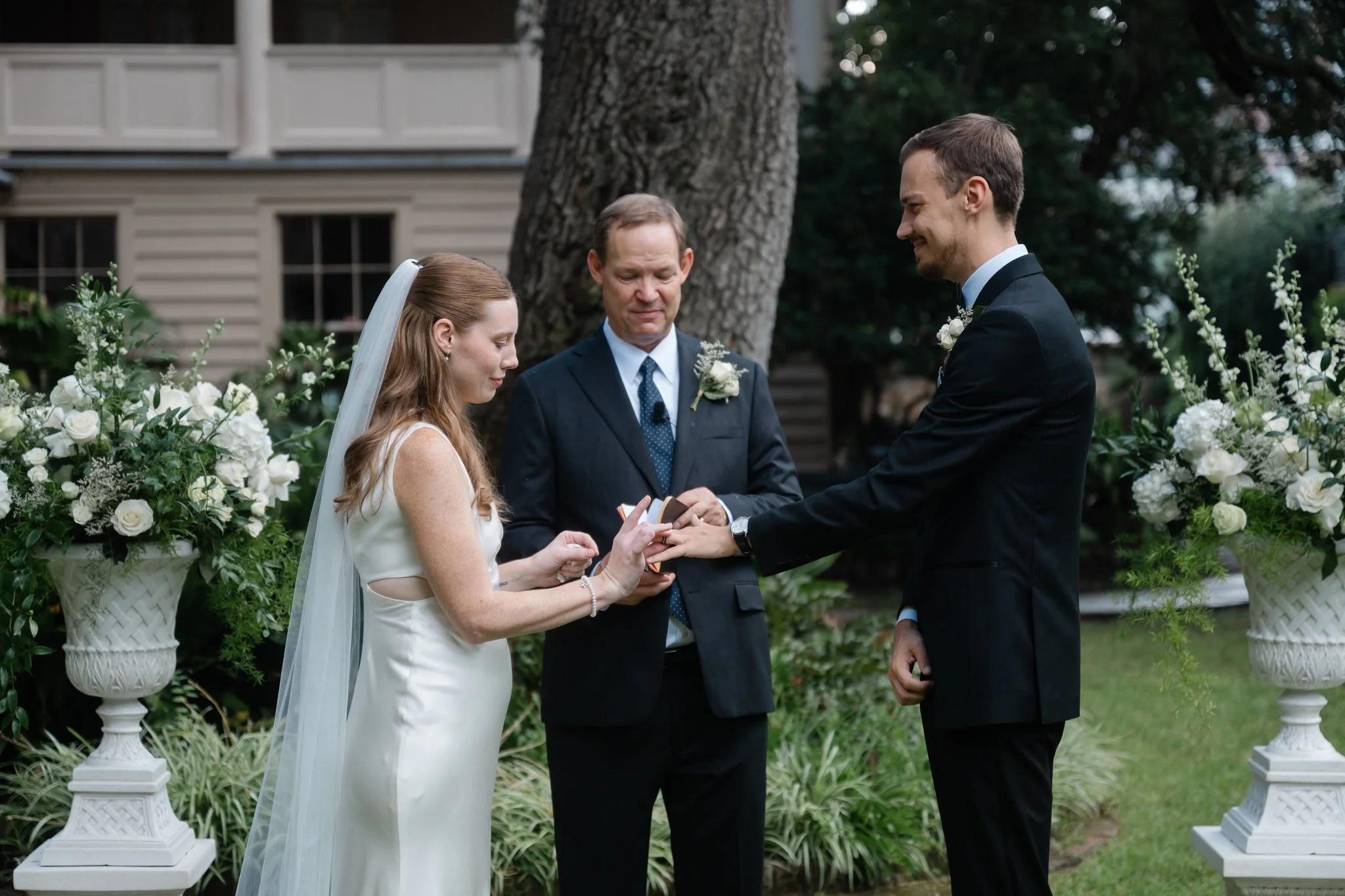 charlestoneditorialweddingphotographer-38.jpg