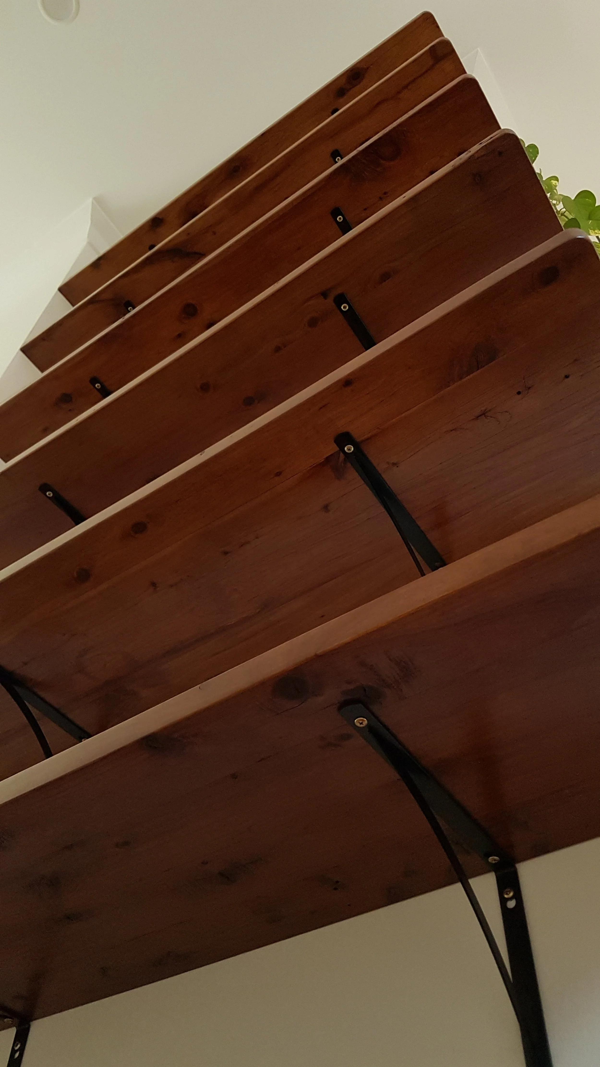 How do our floating shelves work?