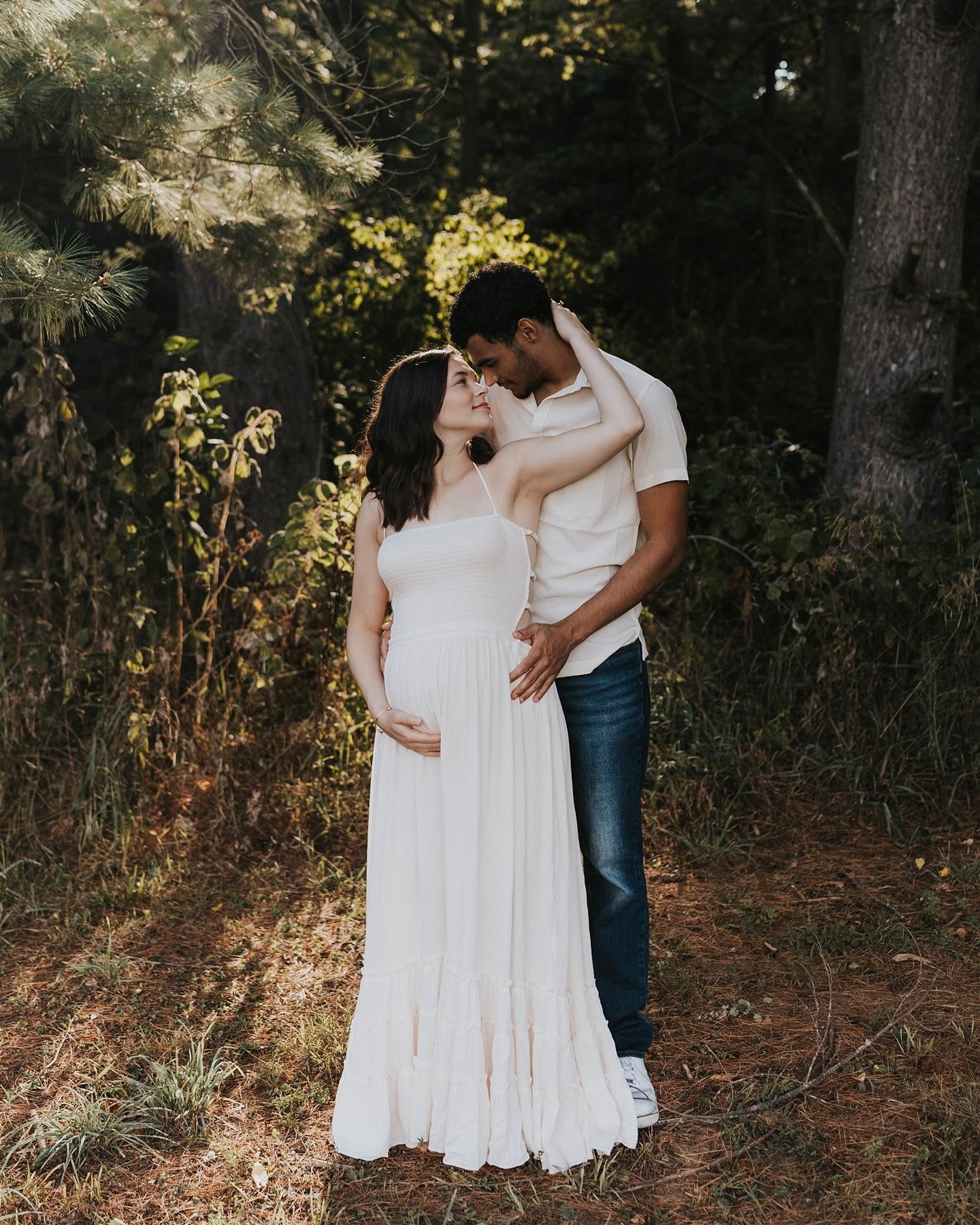 An evening spent with these two, who have trusted me since the beginning to capture their love, and now they&rsquo;re about to become parents!!! I can&rsquo;t wait to meet their sweet guy!!! 🫶🏼