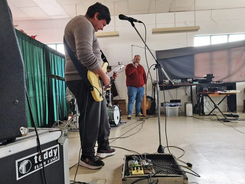 96 dB_foto de_5a Punkada