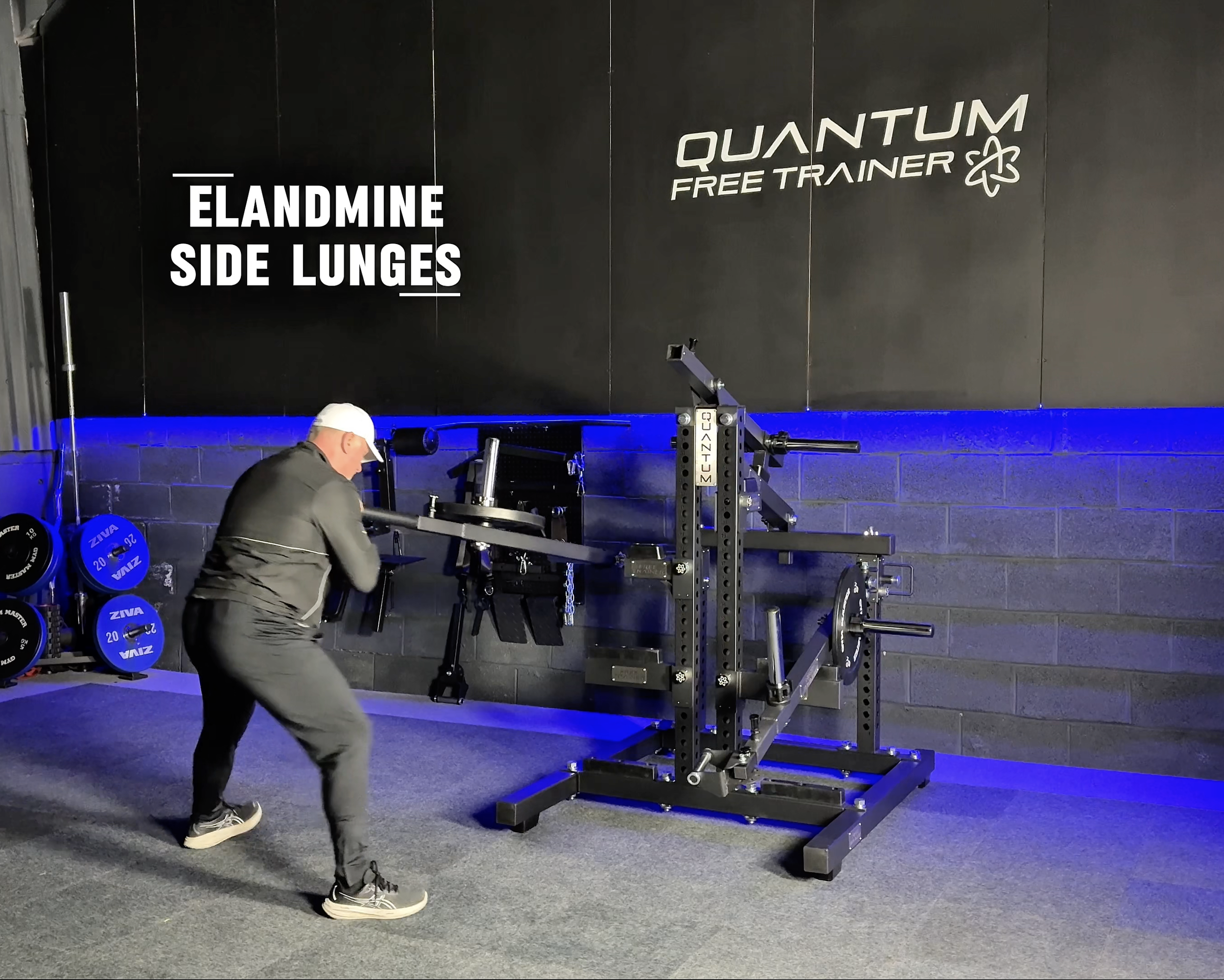 Landmine side lunges.png