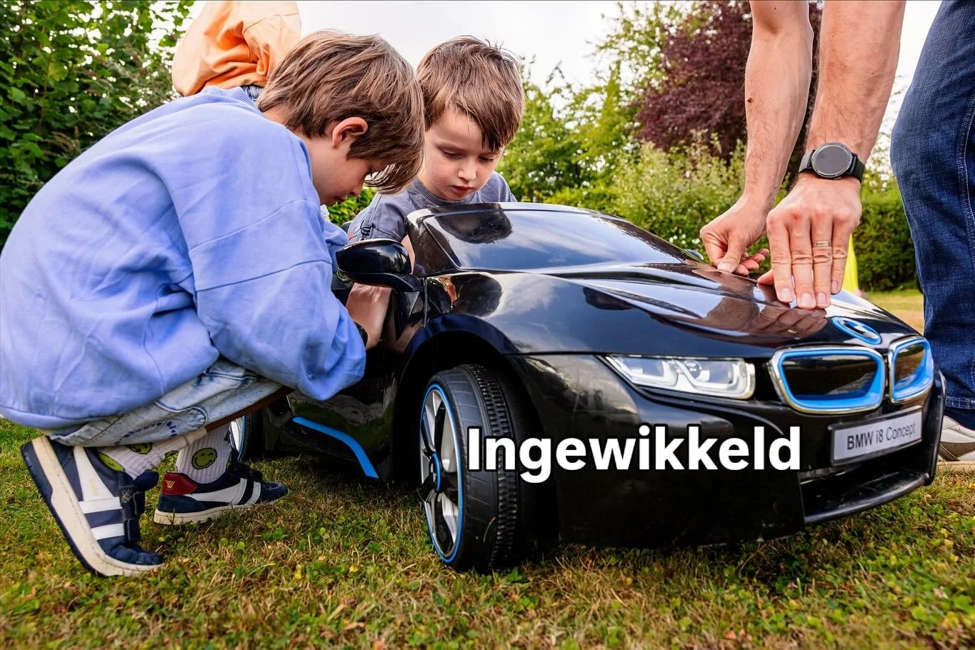 Alle woorden die zo vaak bij me opkomen als ik zie hoe fotografen hun fotografie regelen.

Ze denken dat ze altijd MEER moeten en nog BETER moeten zodat ze zullen slagen. Want simpliciteit is not done. Je moet zoveel mogelijk aanbieden van reportages